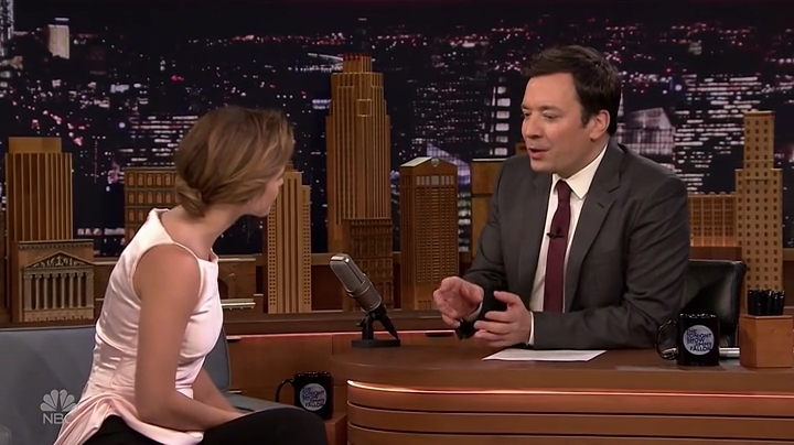 EmmaWatsonFan-dot-NL_24april2017TheTonightShowWithJimmyFallon0206.jpg