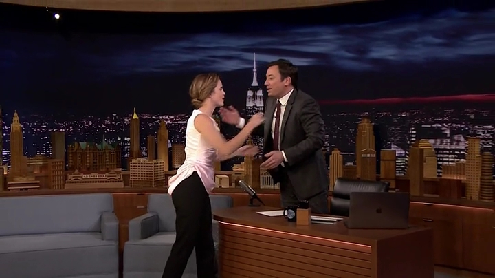 EmmaWatsonFan-dot-NL_24april2017TheTonightShowWithJimmyFallon0406.jpg EmmaWatsonFan-dot-NL_24april2017TheTonightShowWithJimmyFallon0406.jpg