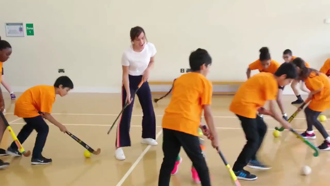 EmmaWatsonFan-dot-NL_2018HockeyFutures0094.jpg