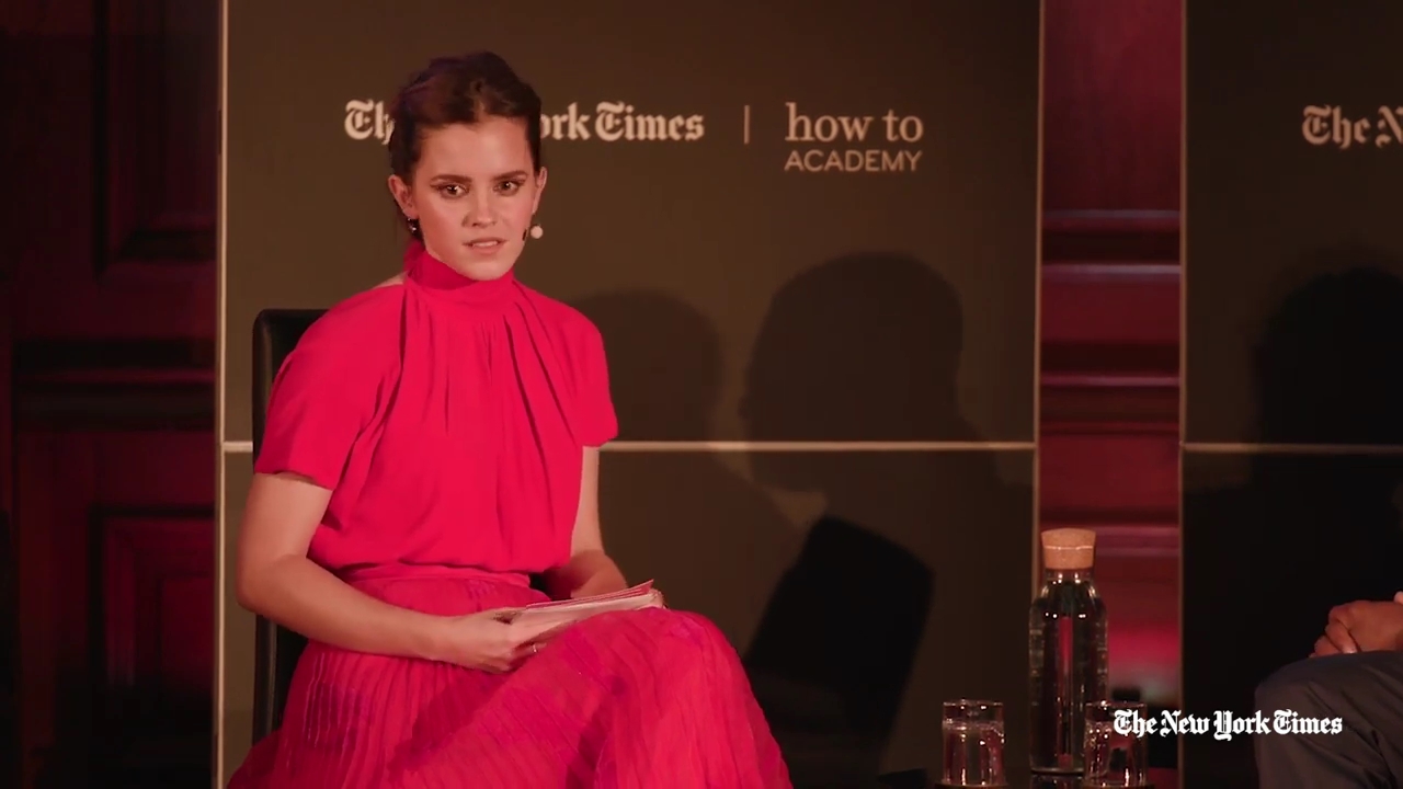 EmmaWatsonFan-dot-nl_2019HowToAcademy04168.jpg