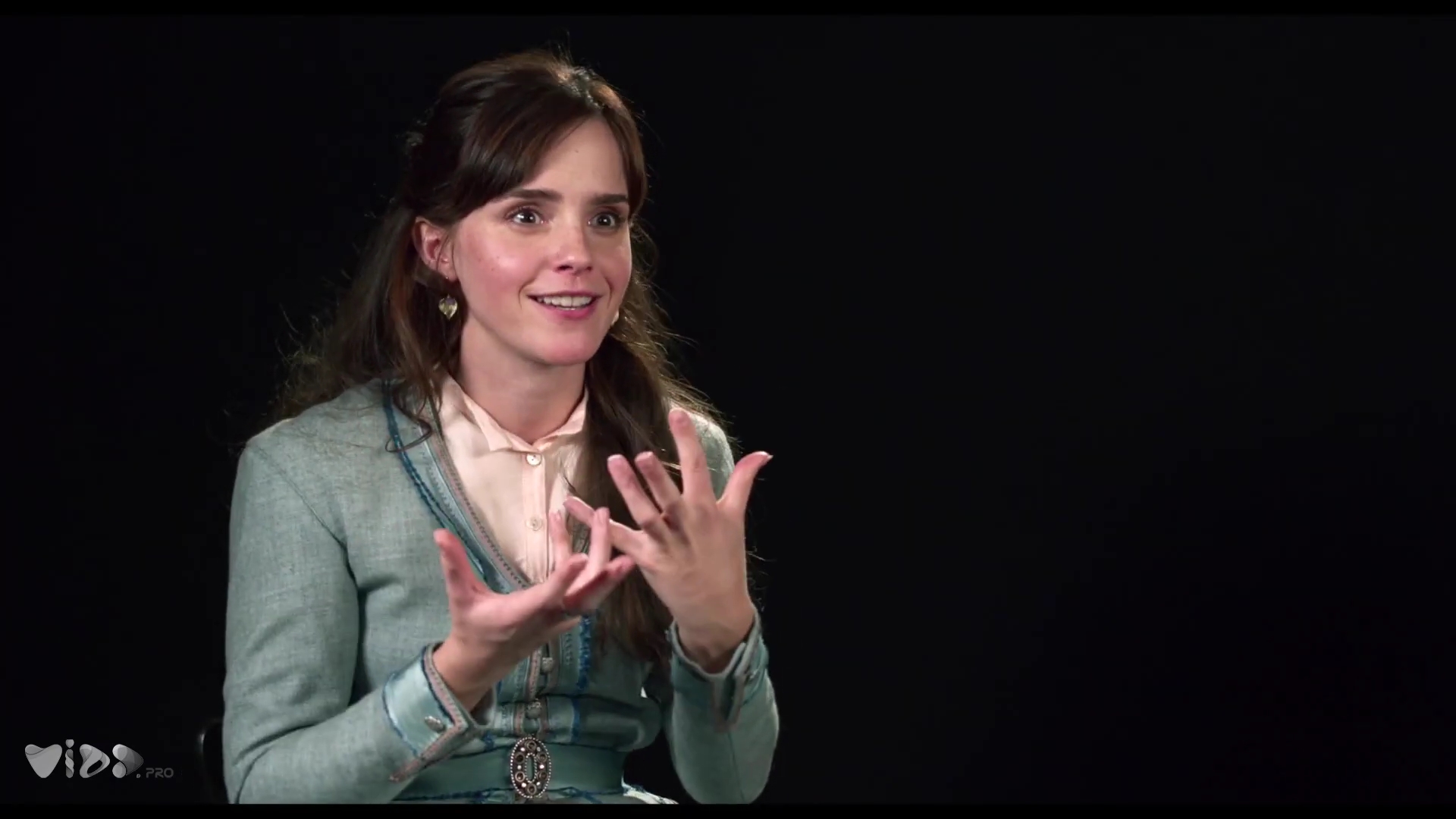 EmmaWatsonFan-dot-nl_LittleWoman-Sony_Soundbites0285.jpg