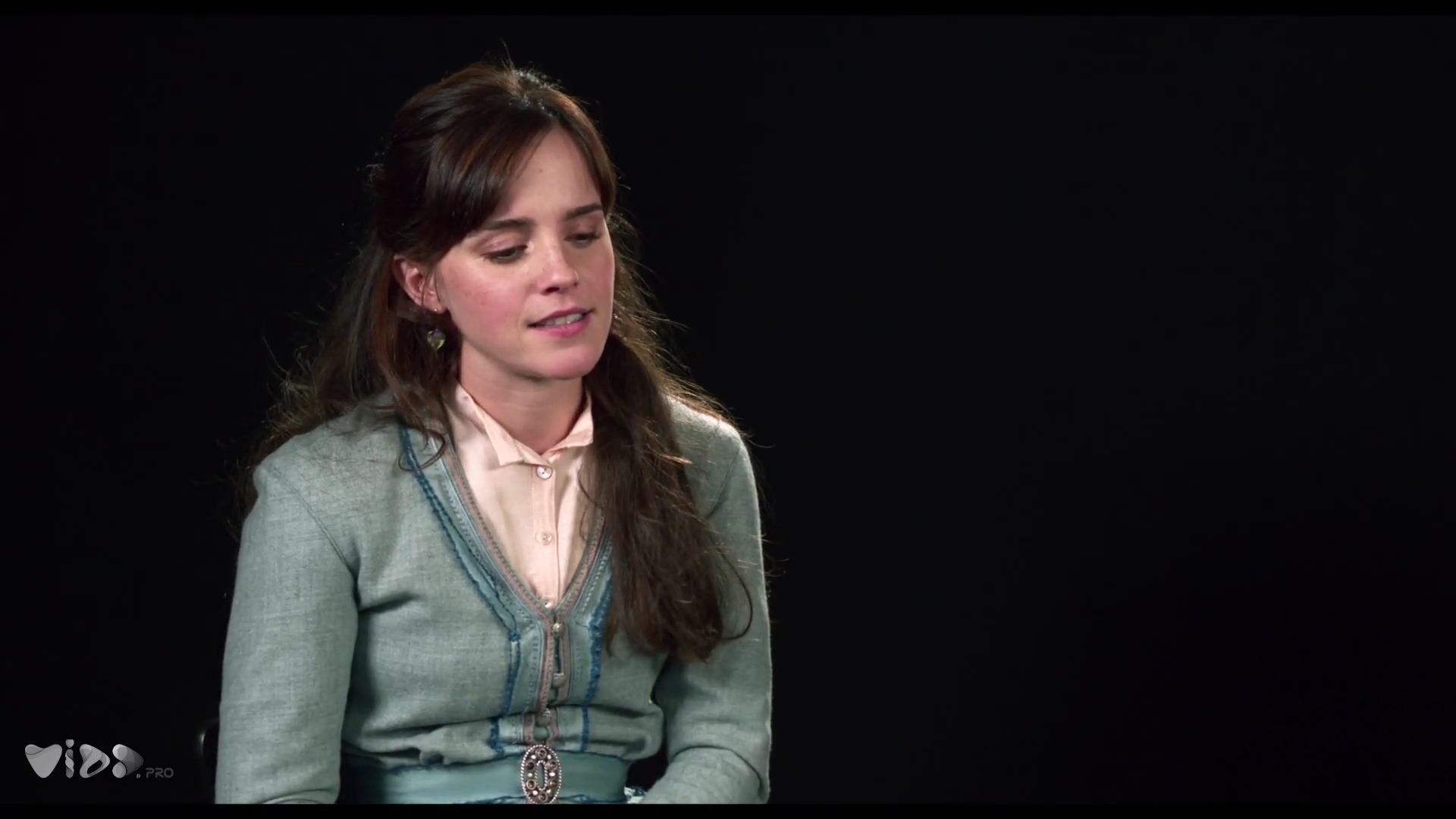 EmmaWatsonFan-dot-nl_LittleWoman-Sony_Soundbites0289.jpg