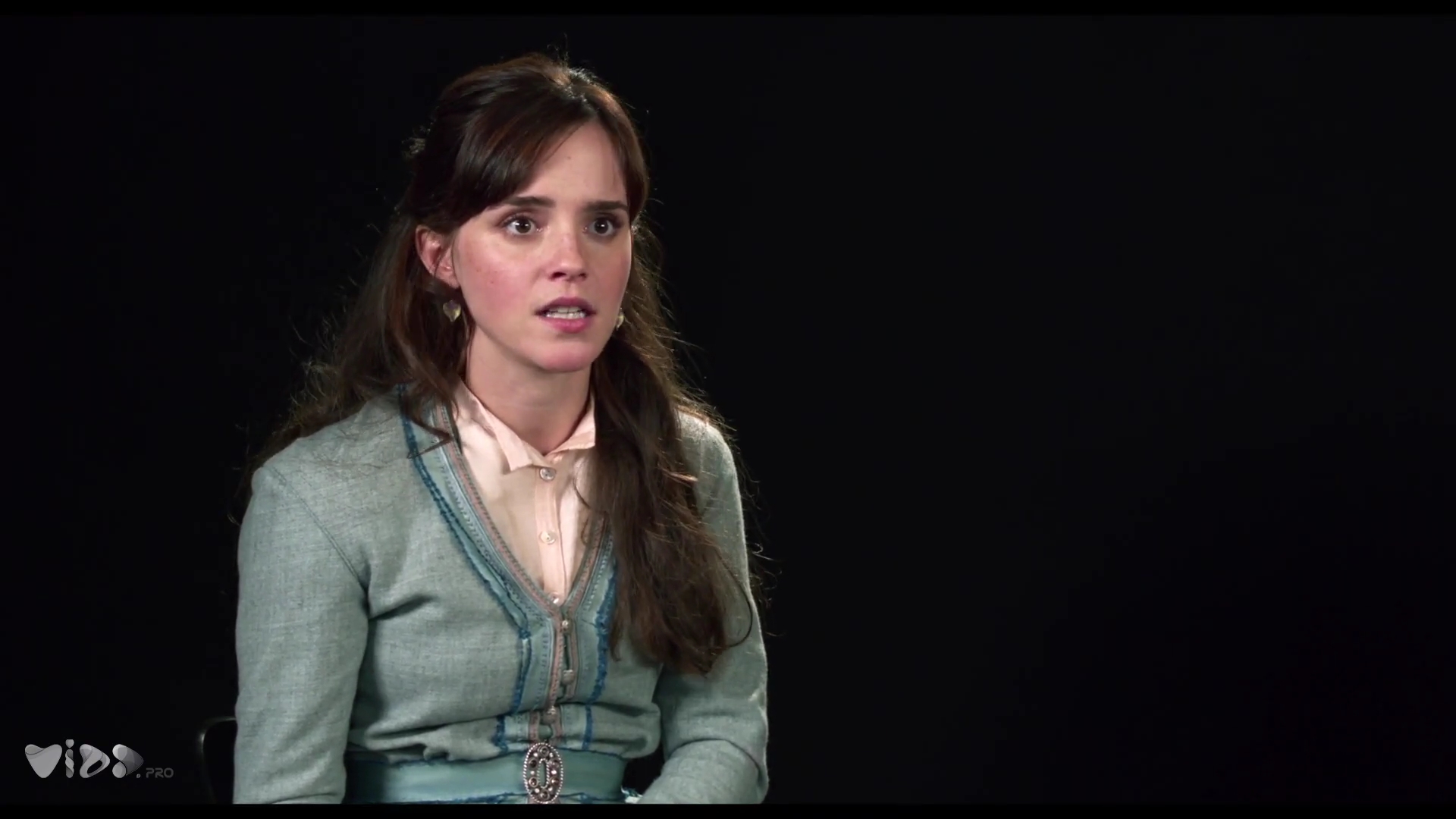 EmmaWatsonFan-dot-nl_LittleWoman-Sony_Soundbites0300.jpg