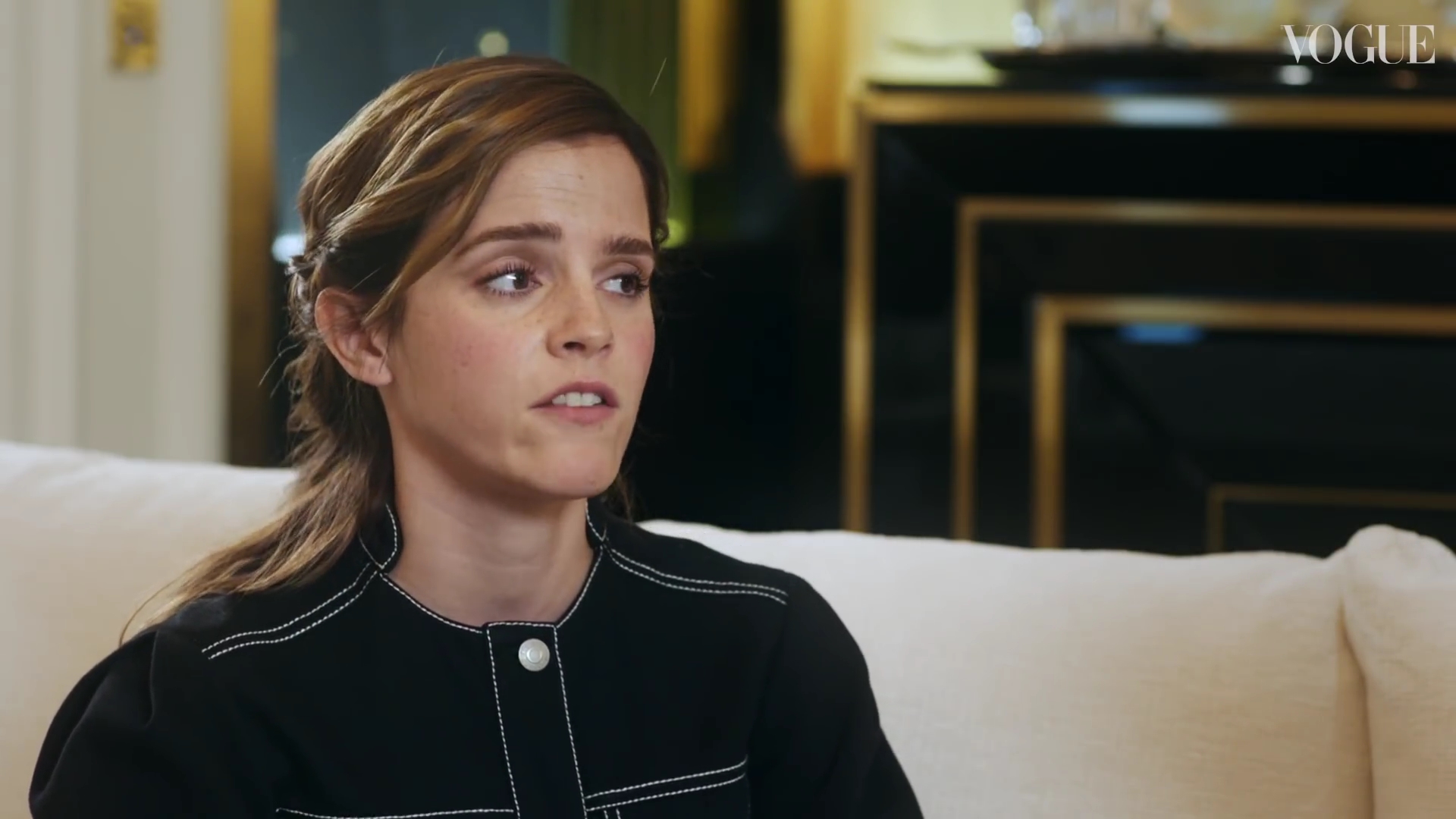 EmmaWatsonFan-dot-nl_2019VogueUK00930.jpg EmmaWatsonFan-dot-nl_2019VogueUK00930.jpg