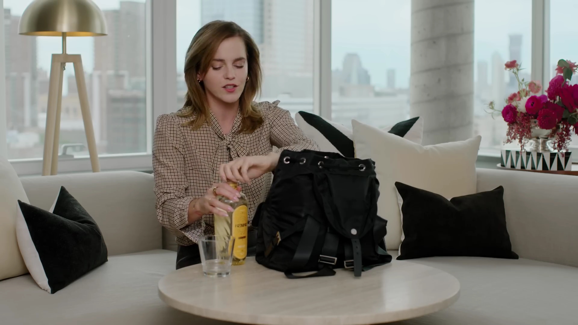 EmmaWatsonFan-dot-nl-2023Vouge-InsideEmmasPradaBackpack0021.jpg EmmaWatsonFan-dot-nl-2023Vouge-InsideEmmasPradaBackpack0021.jpg