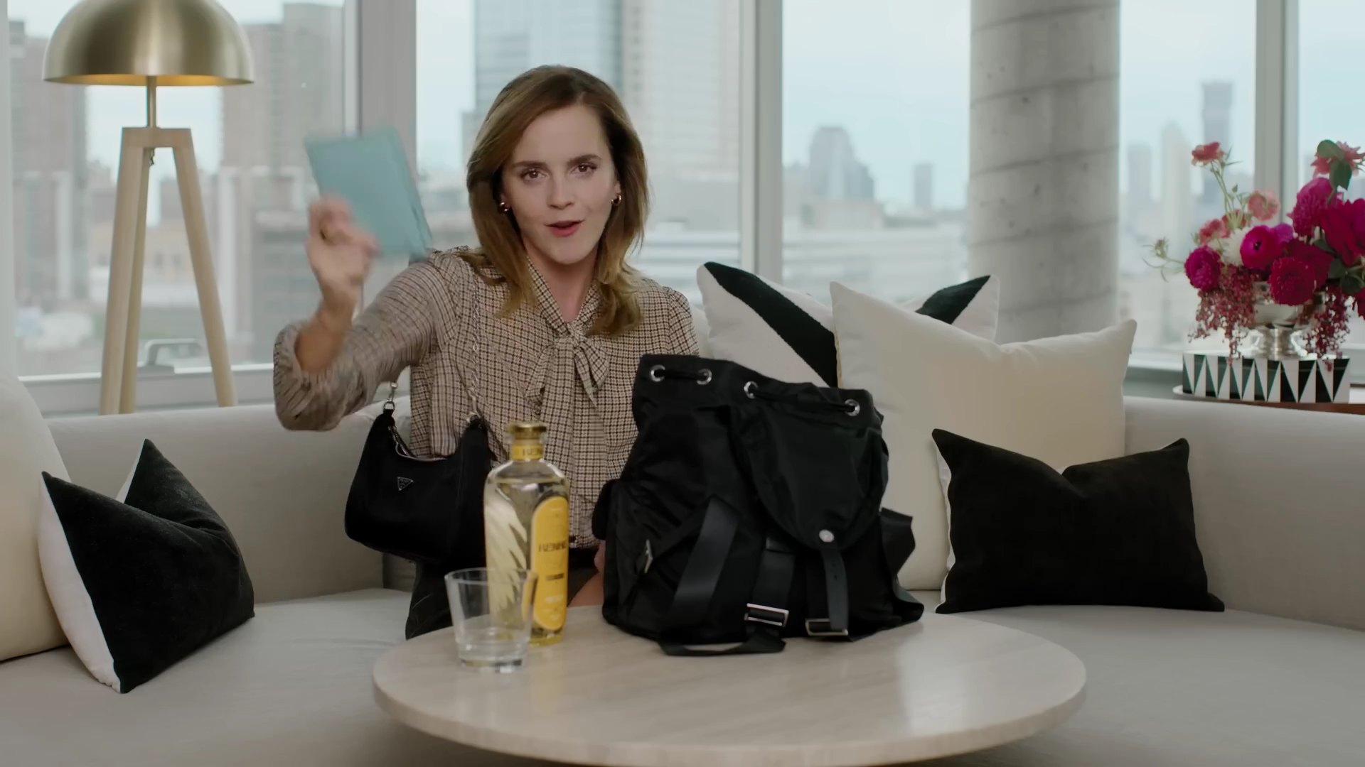 EmmaWatsonFan-dot-nl-2023Vouge-InsideEmmasPradaBackpack0046.jpg EmmaWatsonFan-dot-nl-2023Vouge-InsideEmmasPradaBackpack0046.jpg