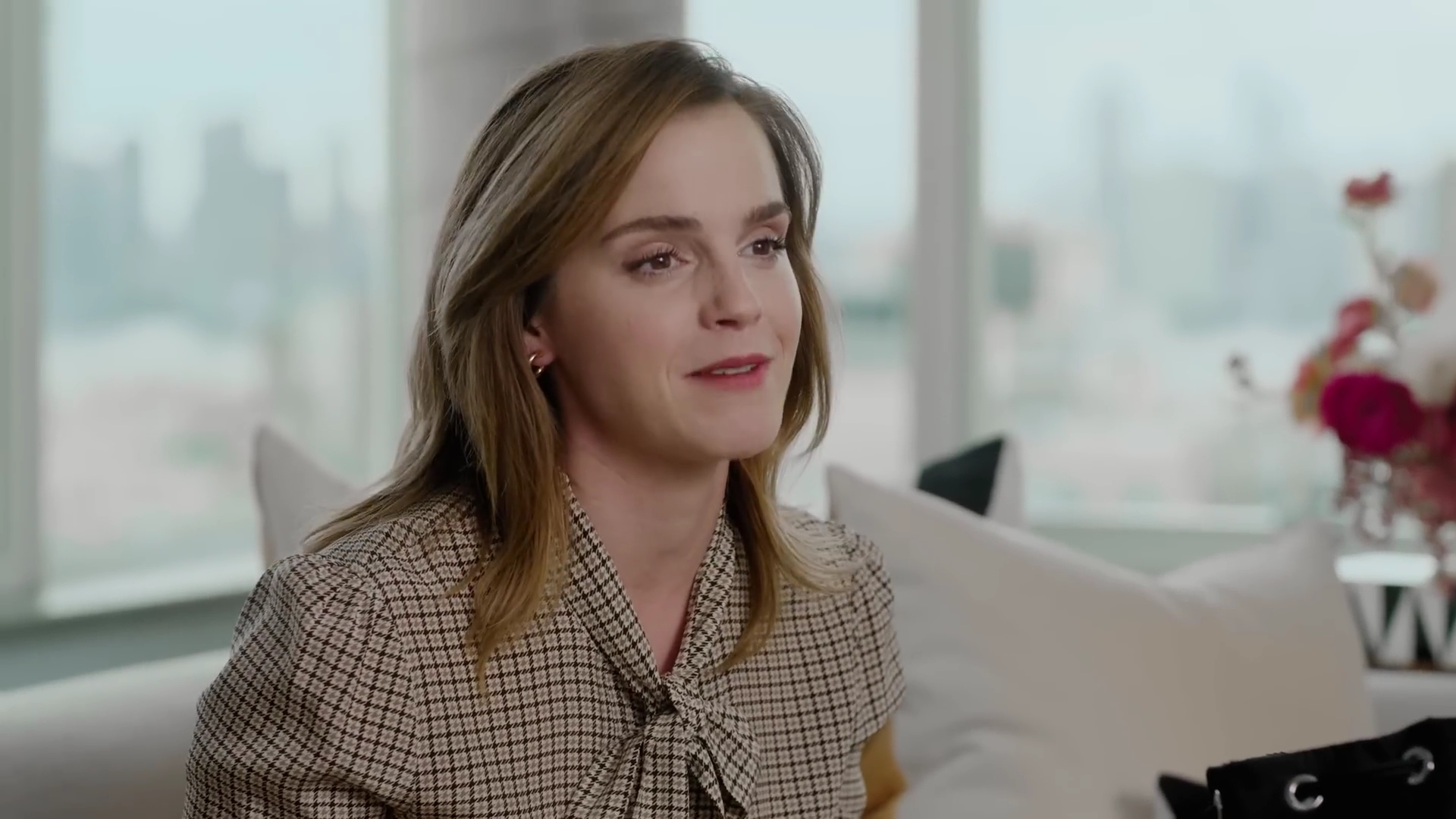 EmmaWatsonFan-dot-nl-2023Vouge-InsideEmmasPradaBackpack0241.jpg EmmaWatsonFan-dot-nl-2023Vouge-InsideEmmasPradaBackpack0241.jpg
