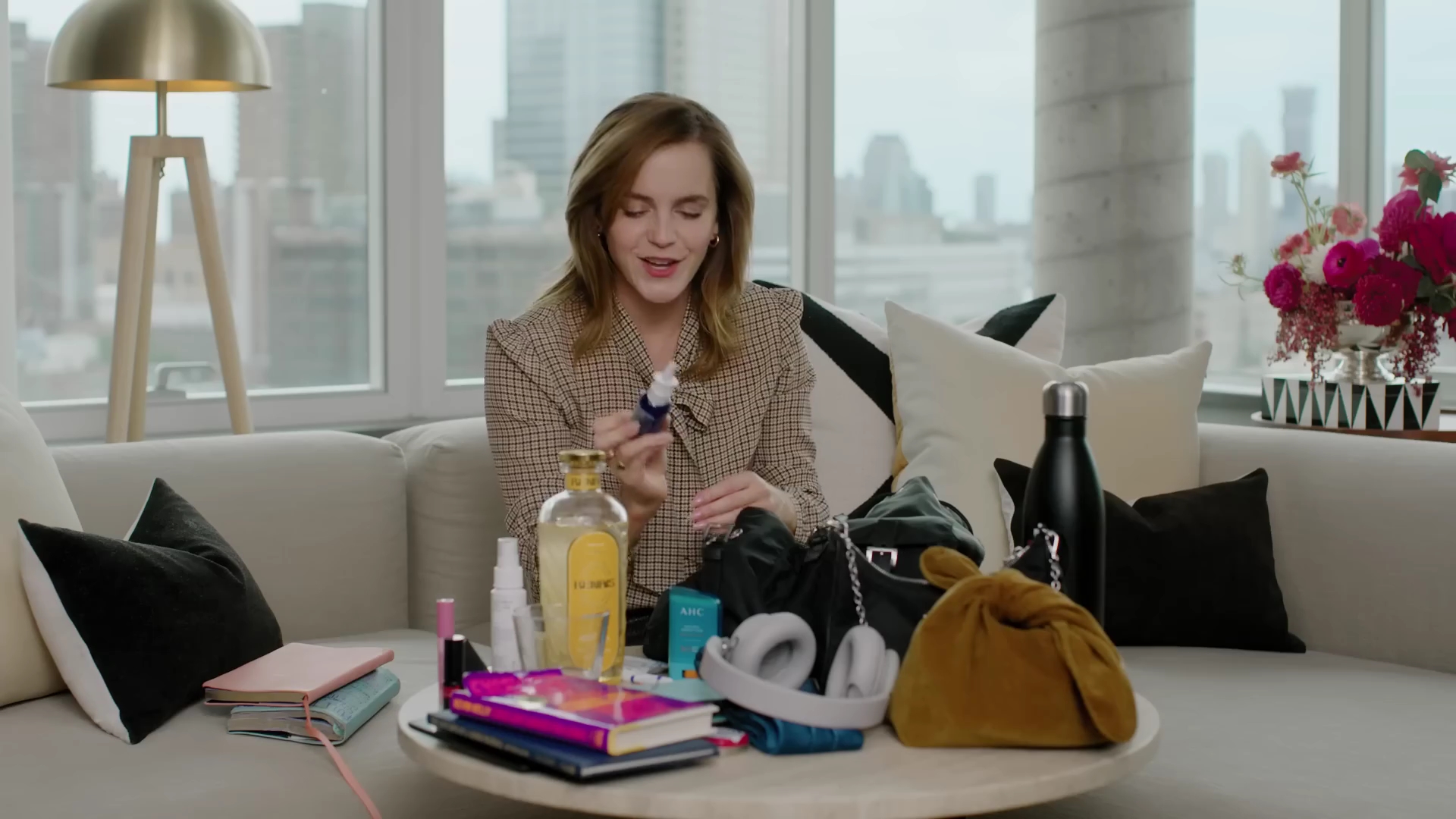 EmmaWatsonFan-dot-nl-2023Vouge-InsideEmmasPradaBackpack0337.jpg EmmaWatsonFan-dot-nl-2023Vouge-InsideEmmasPradaBackpack0337.jpg