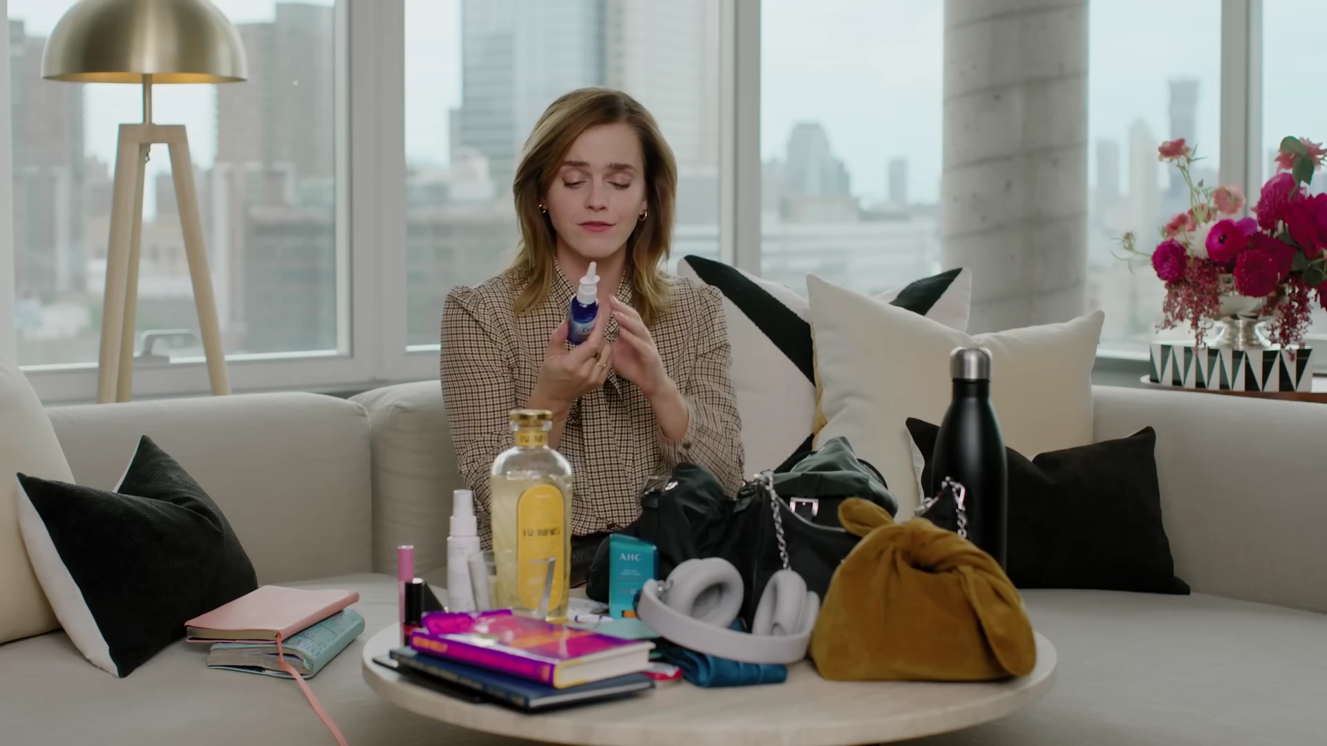 EmmaWatsonFan-dot-nl-2023Vouge-InsideEmmasPradaBackpack0345.jpg EmmaWatsonFan-dot-nl-2023Vouge-InsideEmmasPradaBackpack0345.jpg