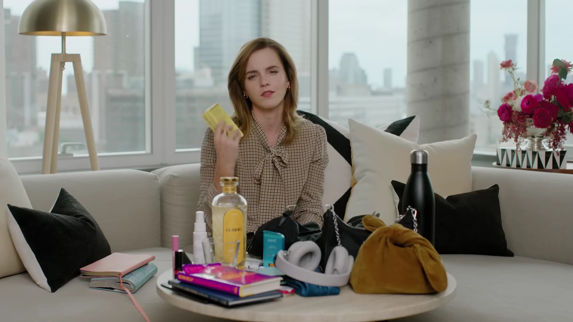 EmmaWatsonFan-dot-nl-2023Vouge-InsideEmmasPradaBackpack0354.jpg EmmaWatsonFan-dot-nl-2023Vouge-InsideEmmasPradaBackpack0354.jpg