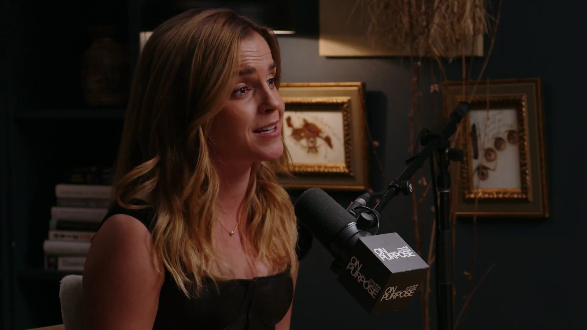 EmmaWatsonFan-dot-nl_2025OnPurposeWithJayShetty0024.jpg