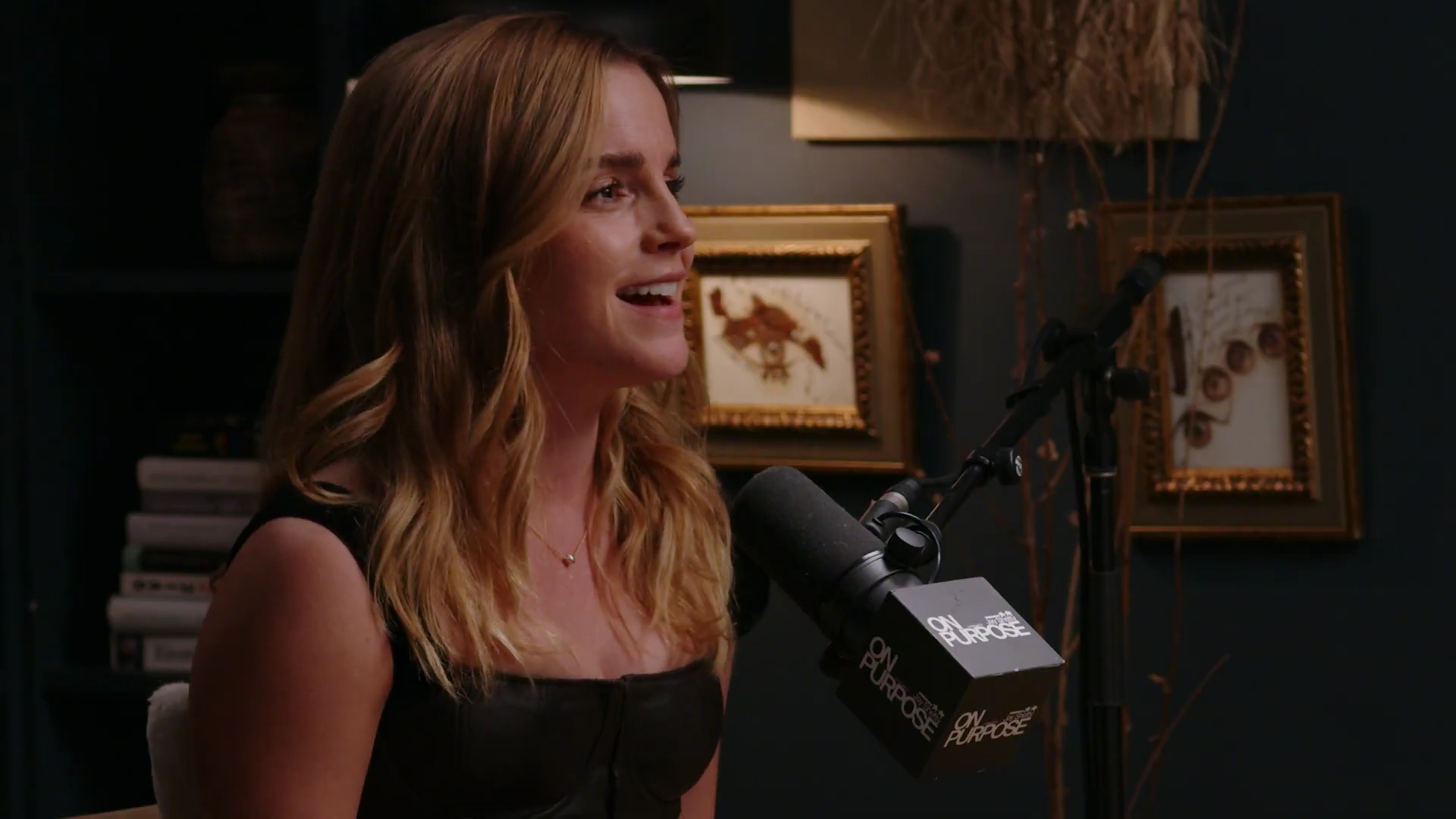 EmmaWatsonFan-dot-nl_2025OnPurposeWithJayShetty0025.jpg