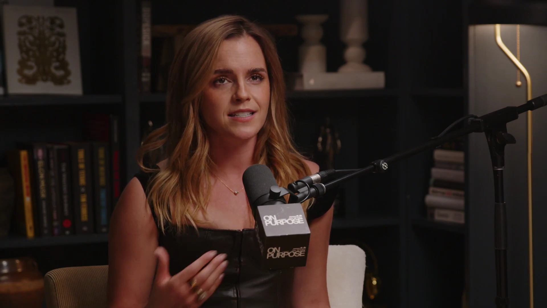 EmmaWatsonFan-dot-nl_2025OnPurposeWithJayShetty0029.jpg