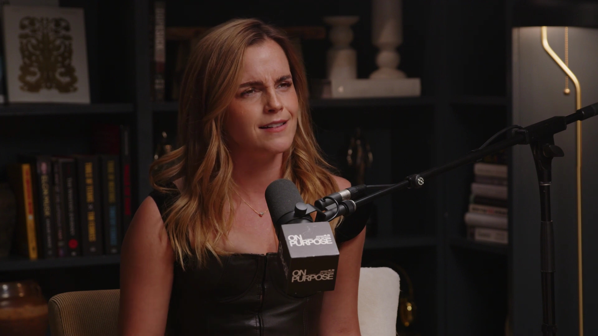 EmmaWatsonFan-dot-nl_2025OnPurposeWithJayShetty0030.jpg