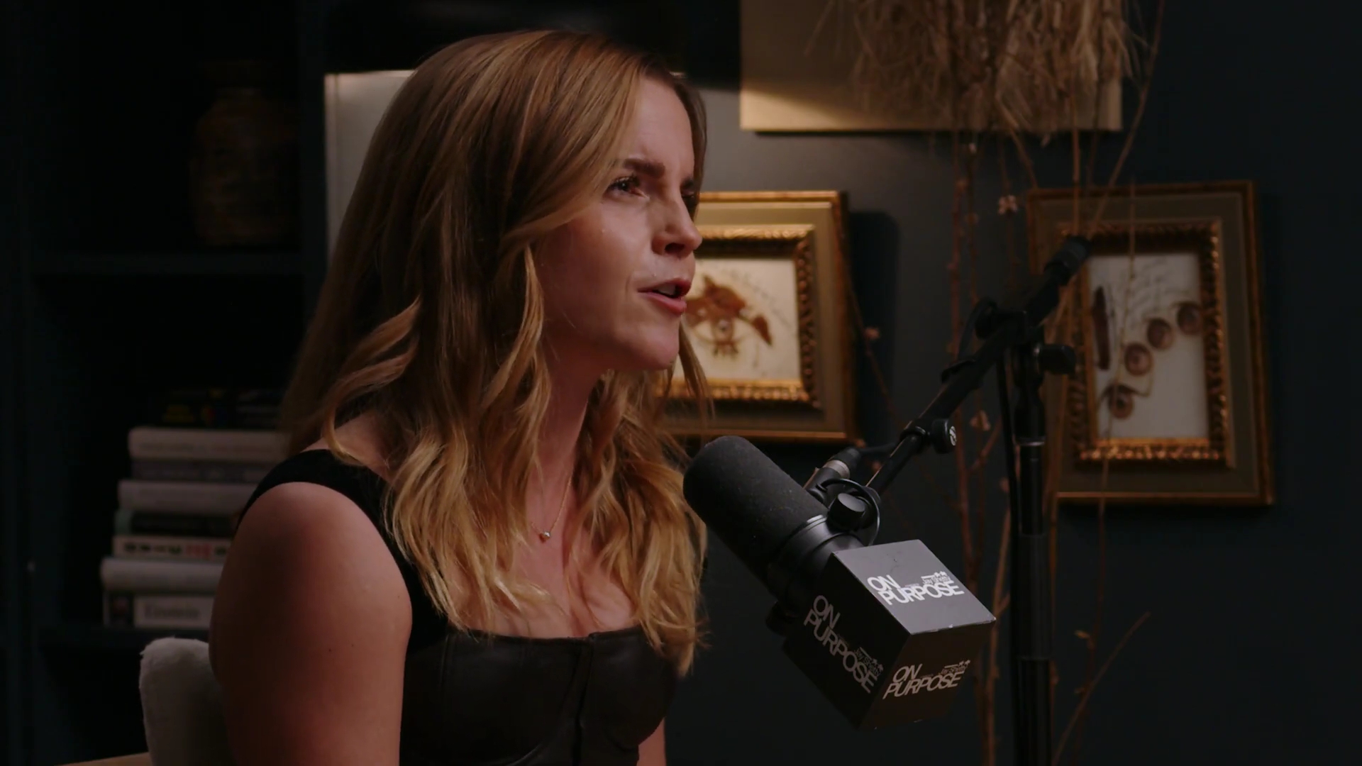 EmmaWatsonFan-dot-nl_2025OnPurposeWithJayShetty0037.jpg