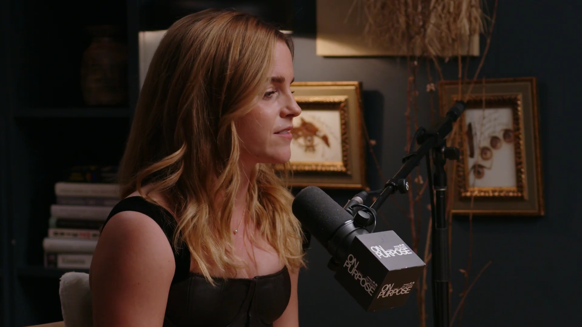 EmmaWatsonFan-dot-nl_2025OnPurposeWithJayShetty0092.jpg