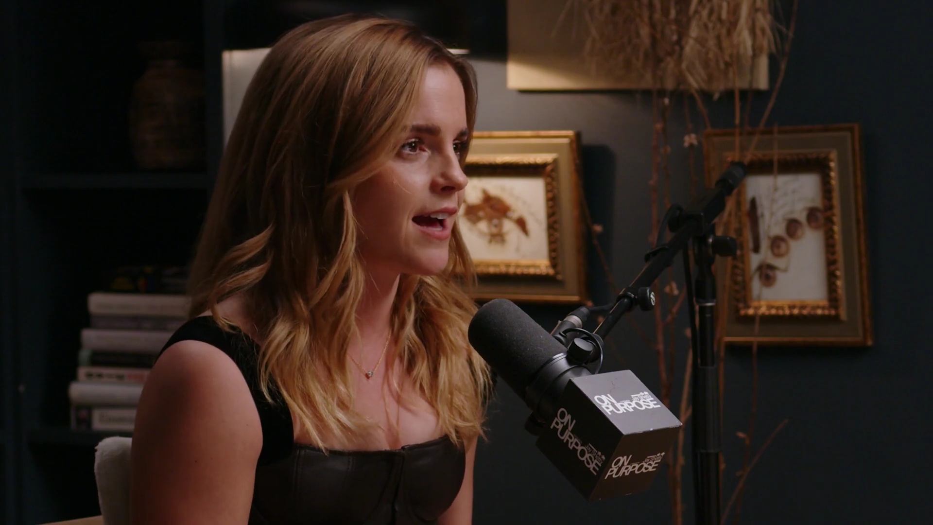 EmmaWatsonFan-dot-nl_2025OnPurposeWithJayShetty0100.jpg