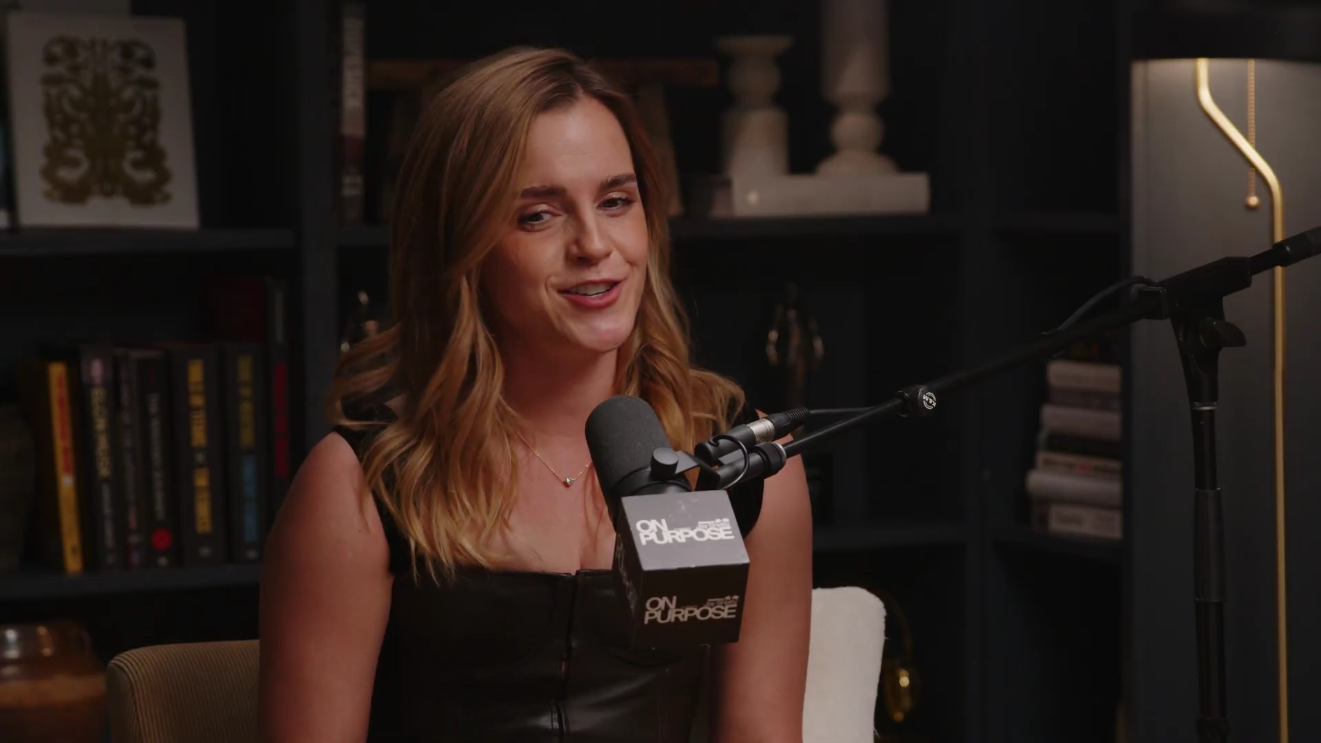 EmmaWatsonFan-dot-nl_2025OnPurposeWithJayShetty0128.jpg