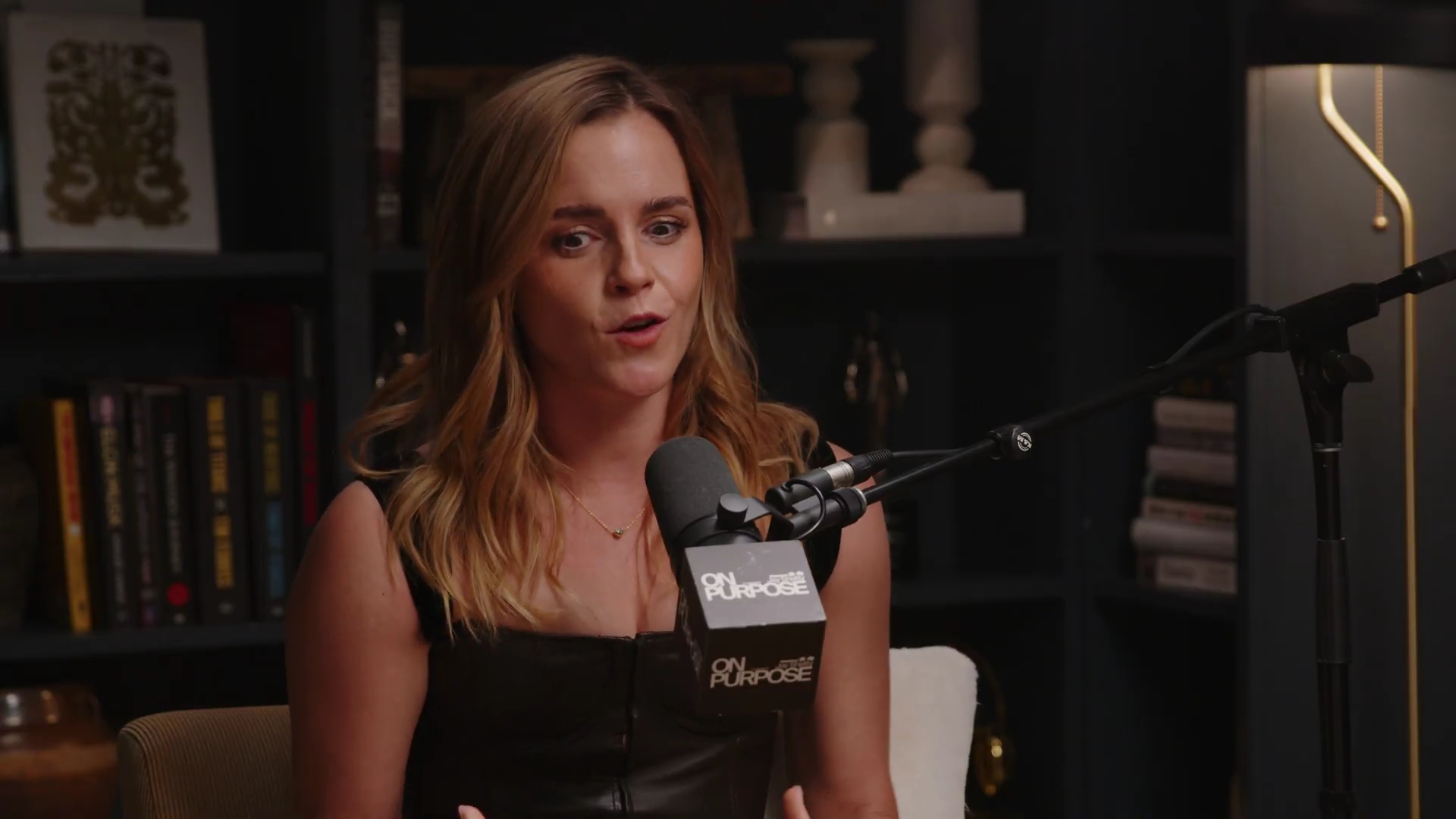 EmmaWatsonFan-dot-nl_2025OnPurposeWithJayShetty0129.jpg
