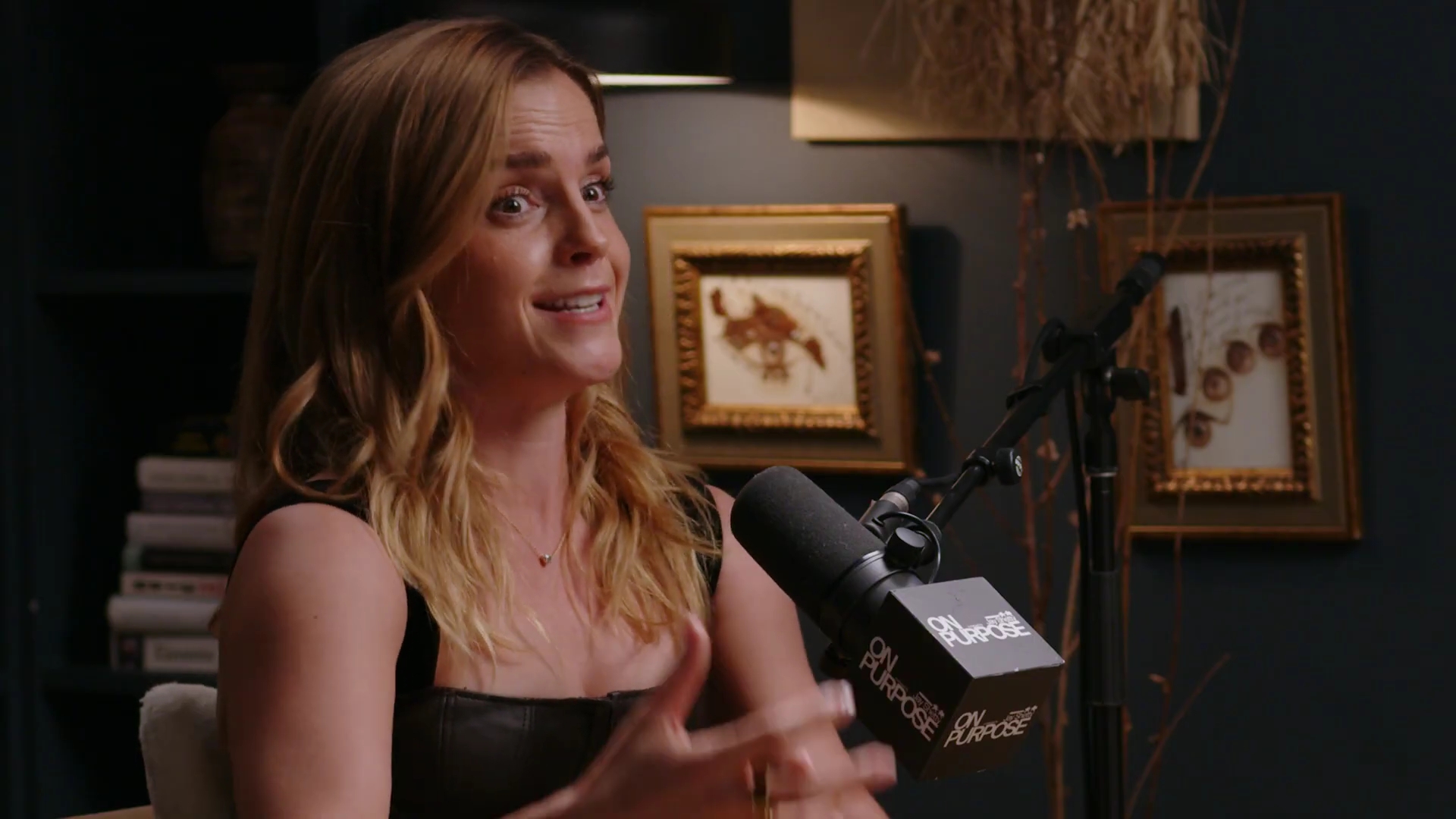 EmmaWatsonFan-dot-nl_2025OnPurposeWithJayShetty0153.jpg