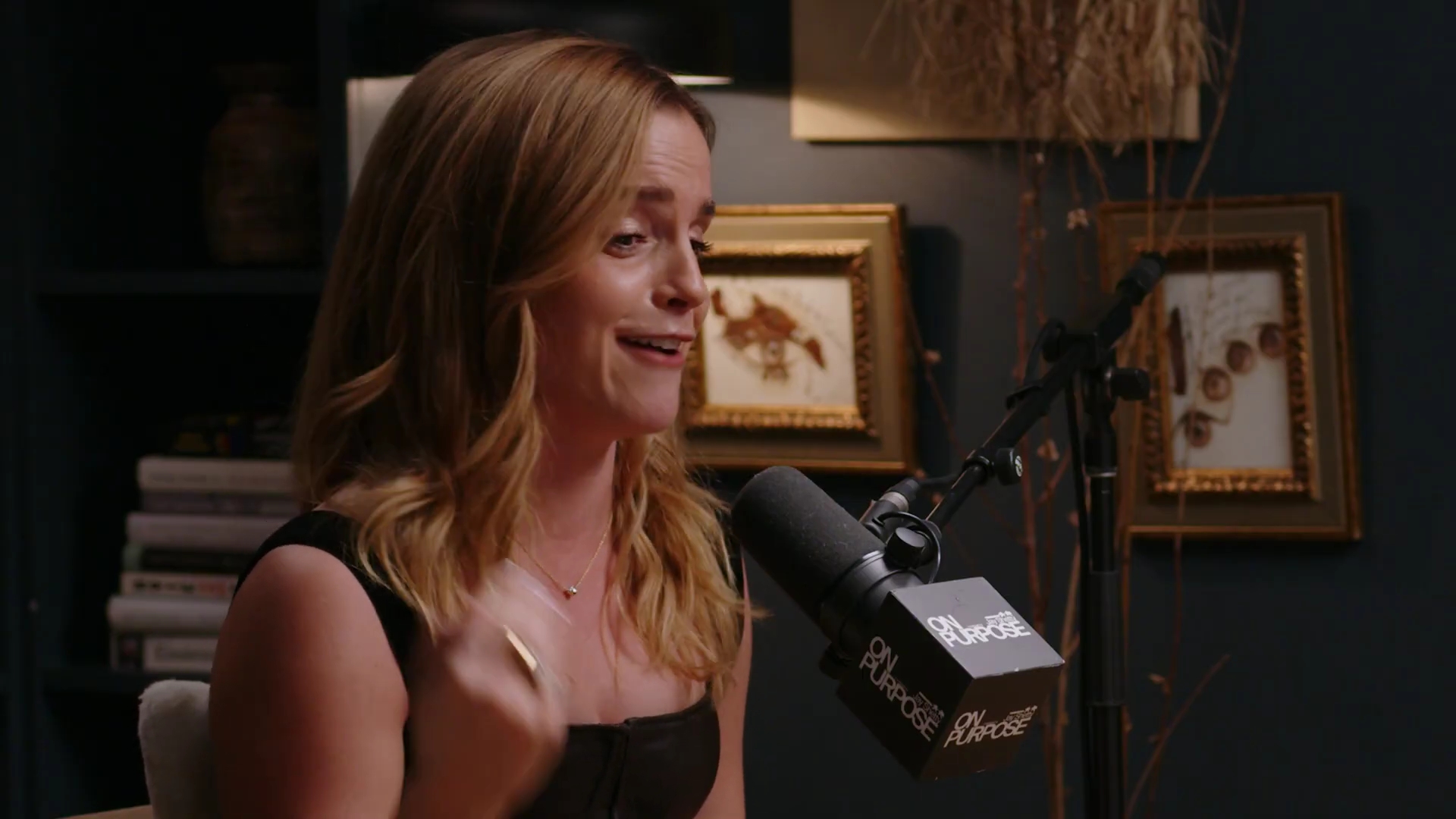 EmmaWatsonFan-dot-nl_2025OnPurposeWithJayShetty0193.jpg