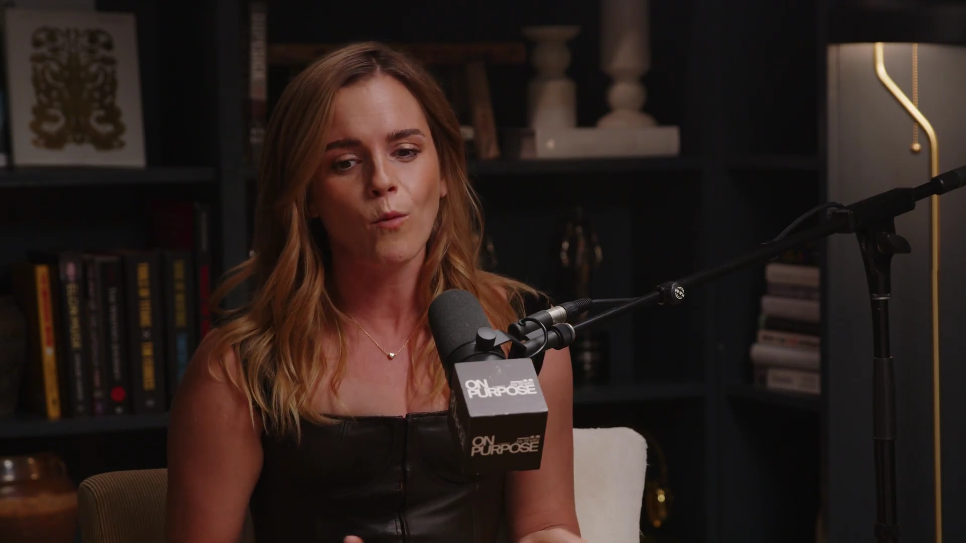 EmmaWatsonFan-dot-nl_2025OnPurposeWithJayShetty0199.jpg