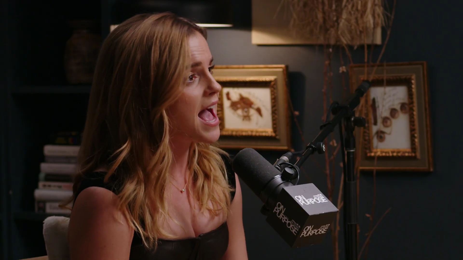 EmmaWatsonFan-dot-nl_2025OnPurposeWithJayShetty0205.jpg