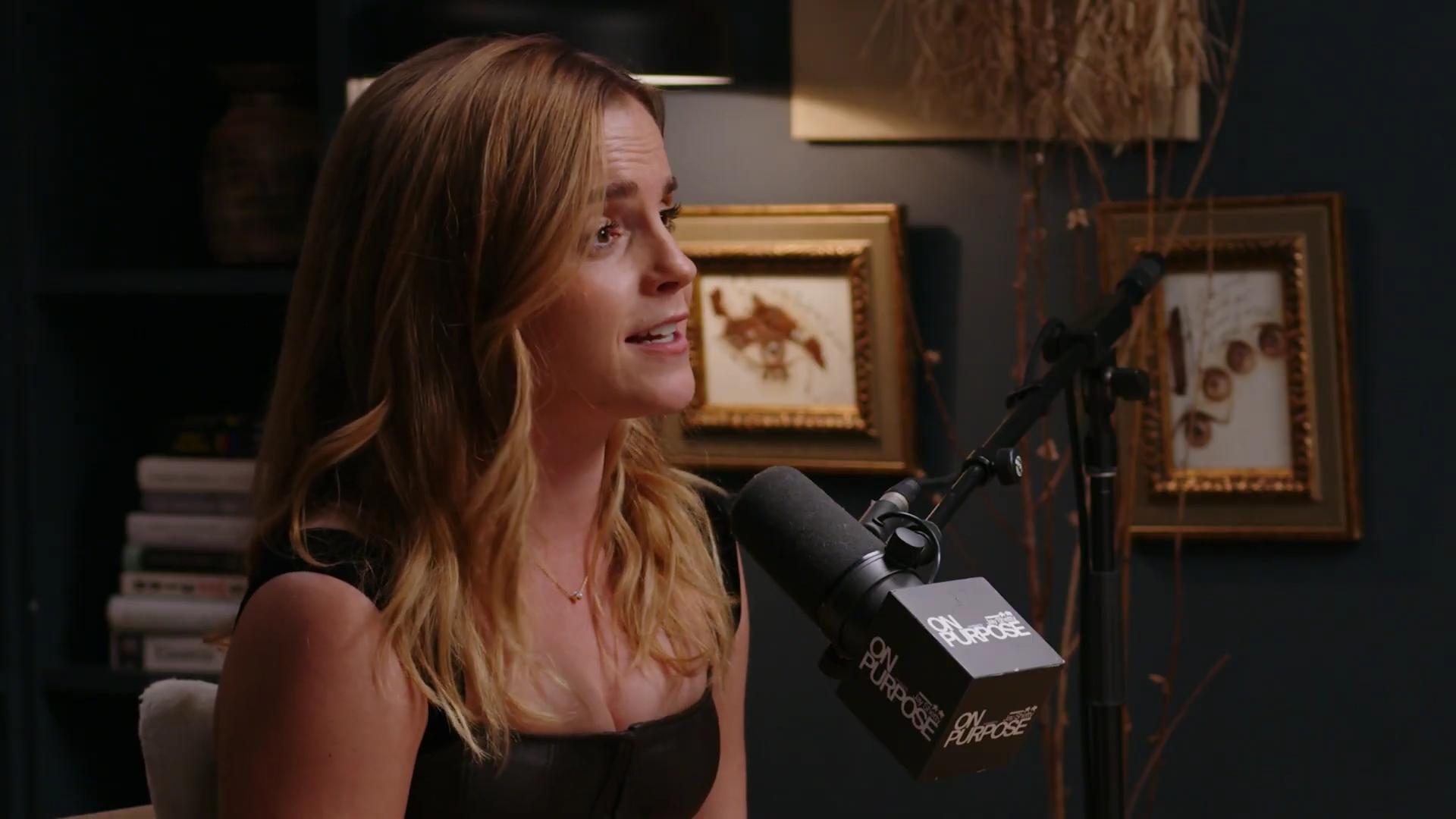 EmmaWatsonFan-dot-nl_2025OnPurposeWithJayShetty0243.jpg