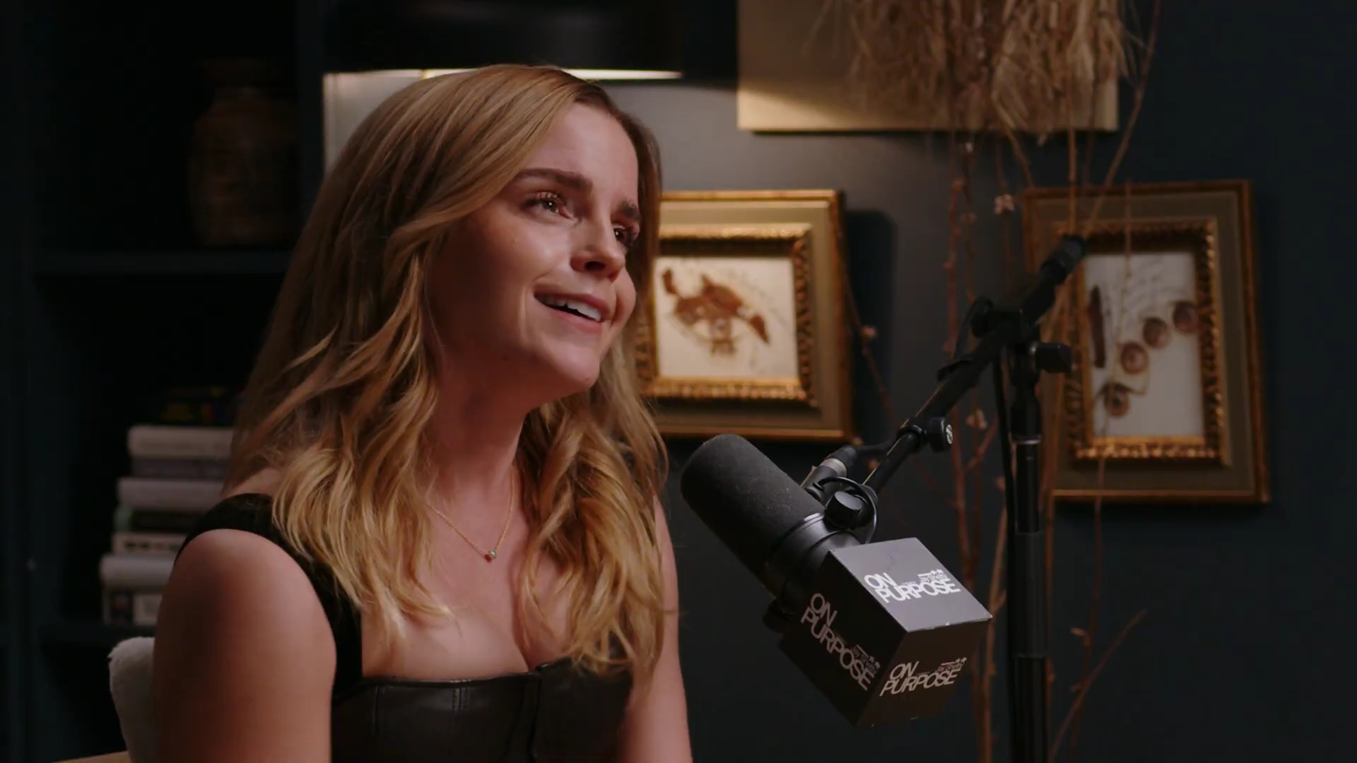 EmmaWatsonFan-dot-nl_2025OnPurposeWithJayShetty0350.jpg