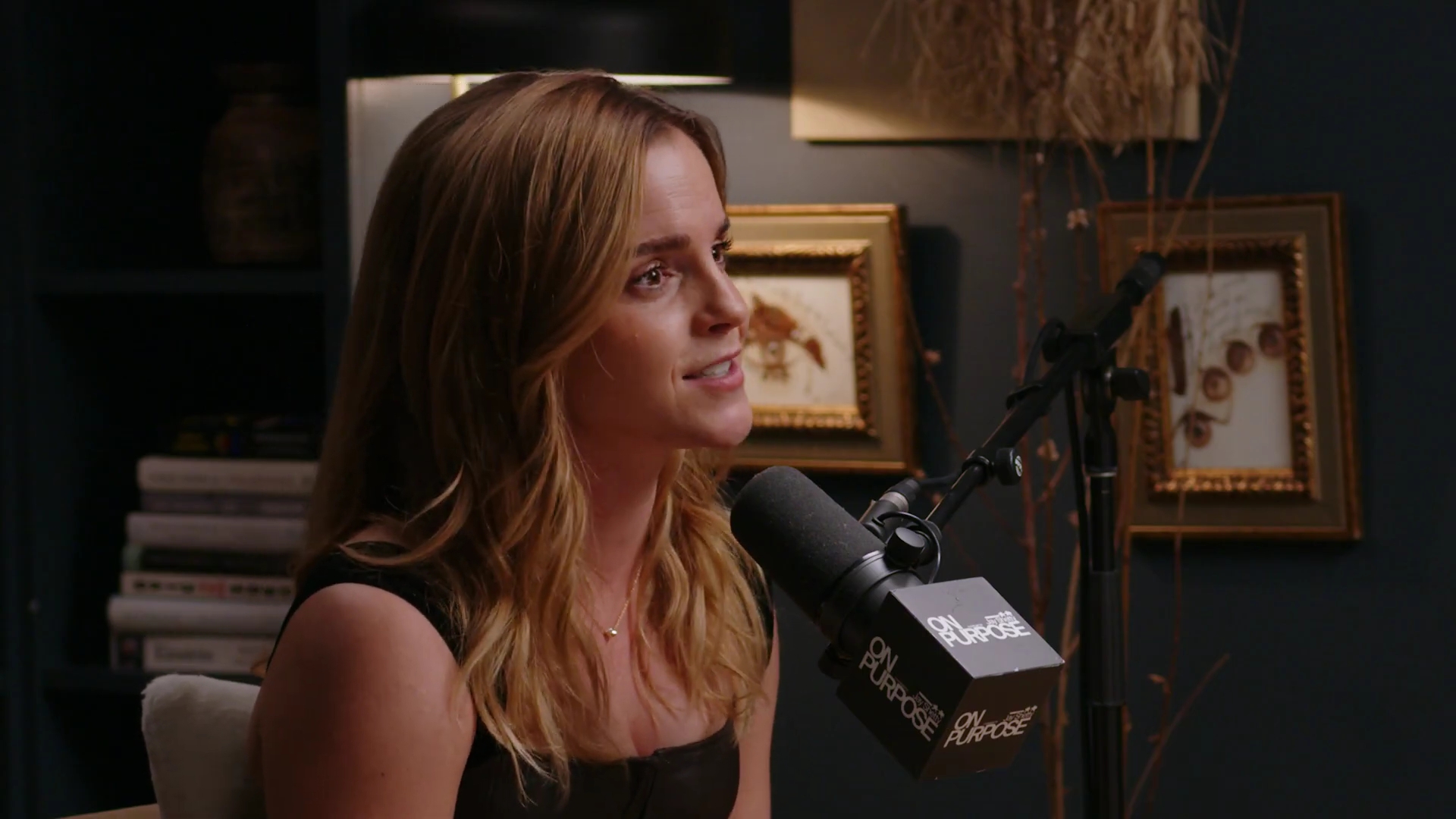 EmmaWatsonFan-dot-nl_2025OnPurposeWithJayShetty0368.jpg