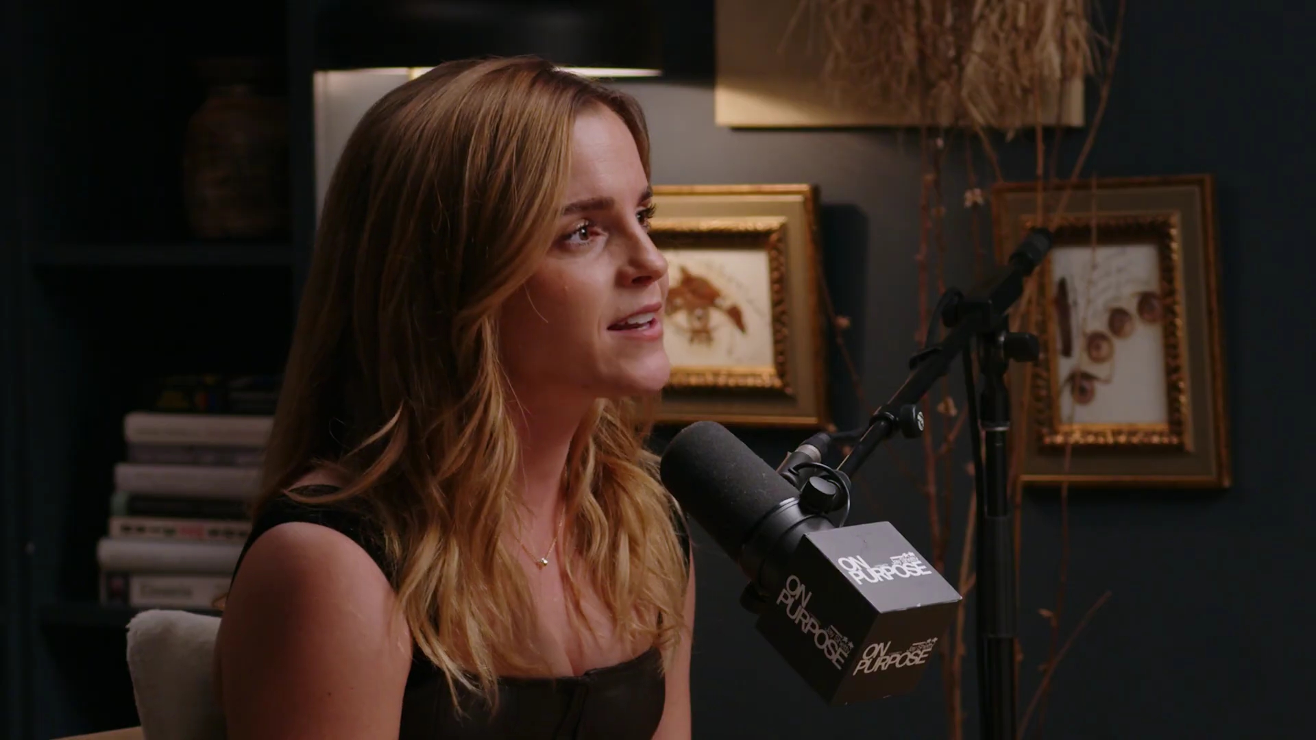 EmmaWatsonFan-dot-nl_2025OnPurposeWithJayShetty0369.jpg