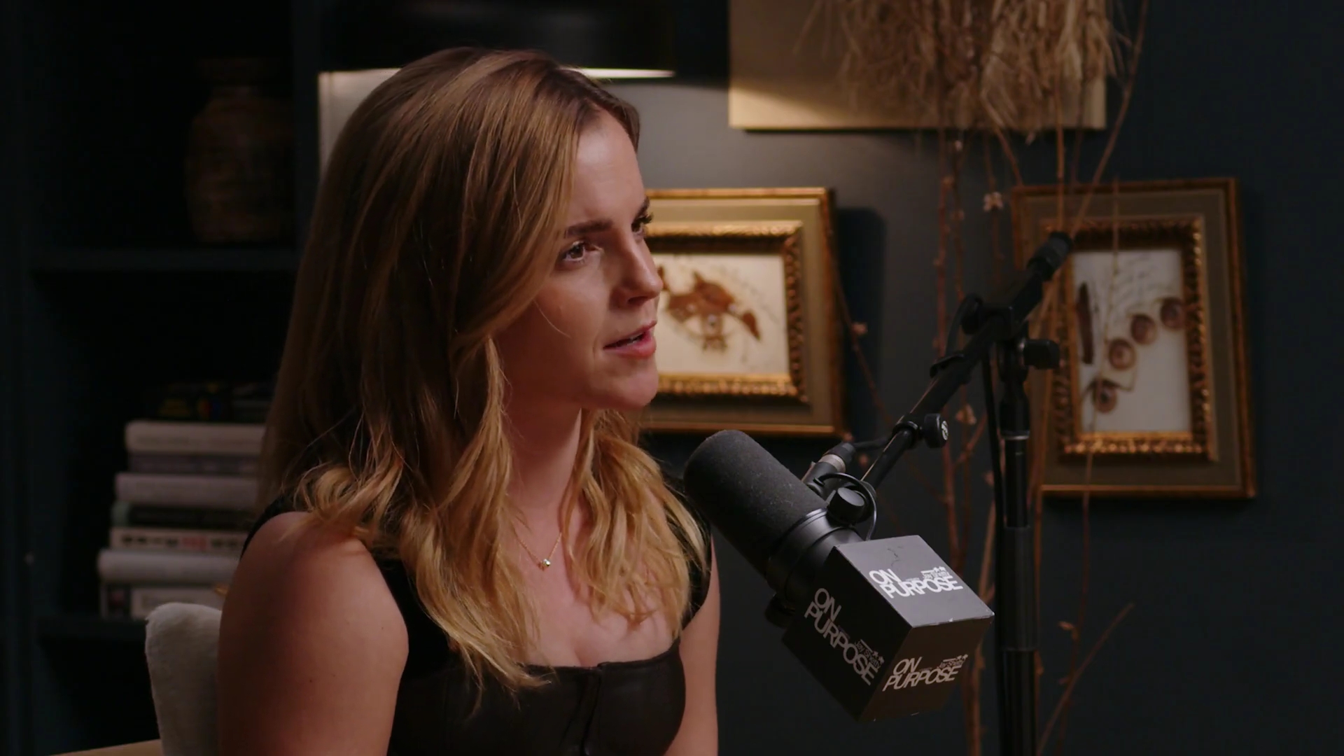 EmmaWatsonFan-dot-nl_2025OnPurposeWithJayShetty0527.jpg