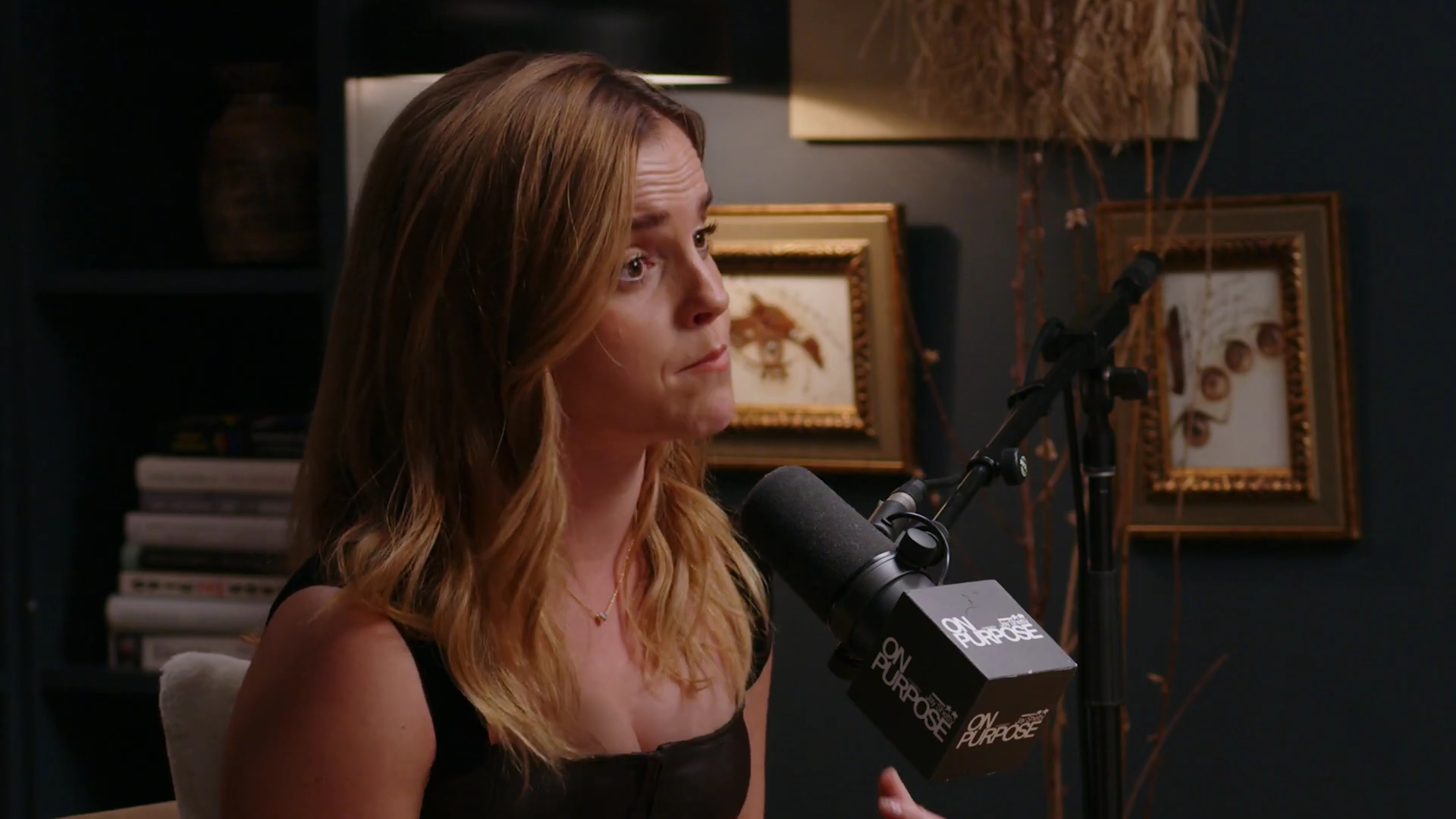 EmmaWatsonFan-dot-nl_2025OnPurposeWithJayShetty0530.jpg