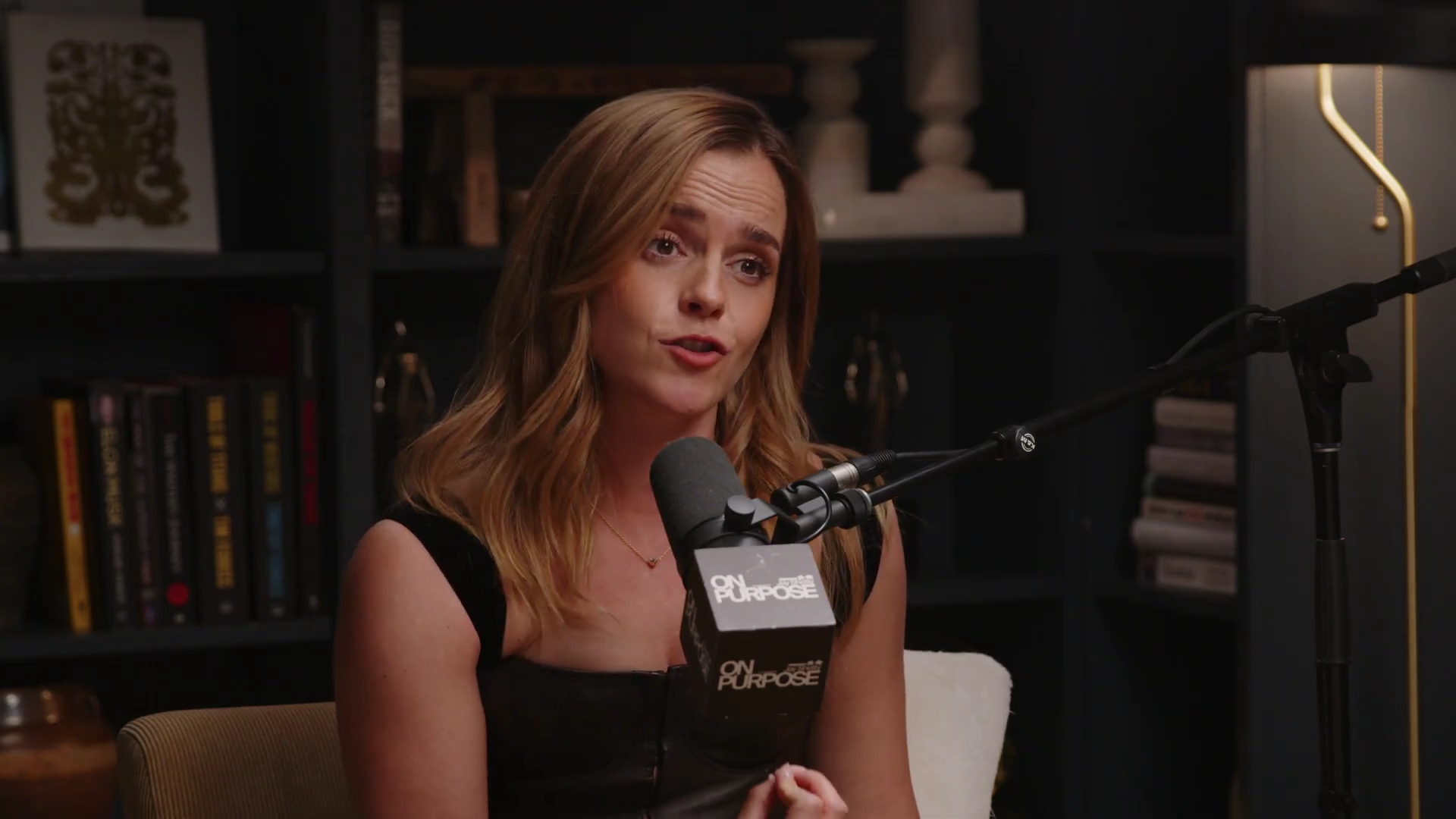 EmmaWatsonFan-dot-nl_2025OnPurposeWithJayShetty0583.jpg