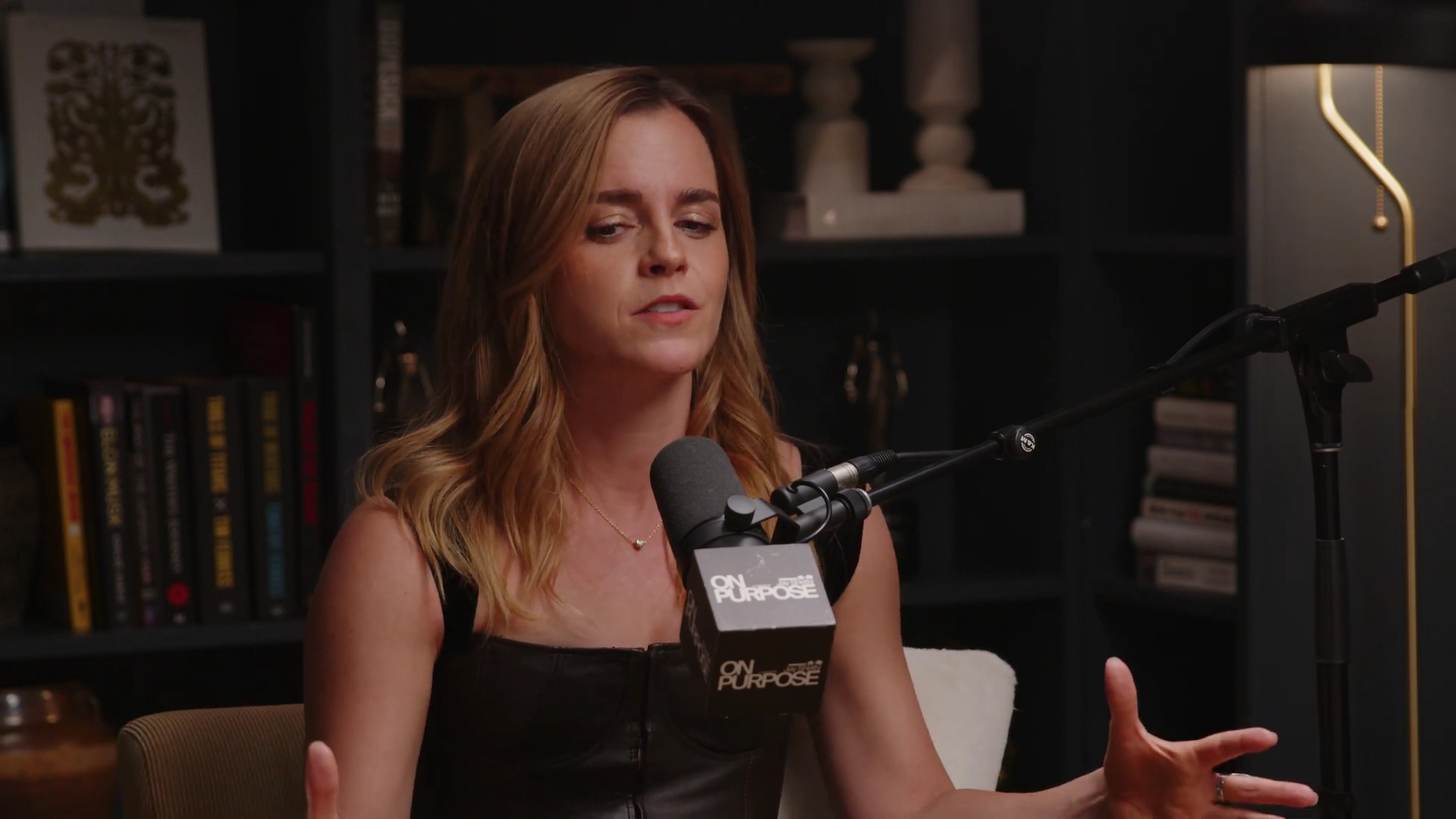 EmmaWatsonFan-dot-nl_2025OnPurposeWithJayShetty0764.jpg