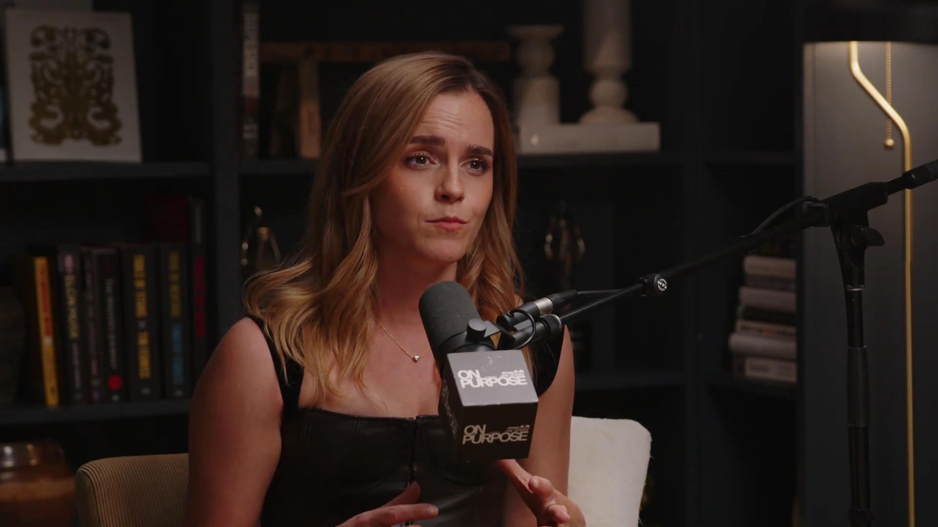 EmmaWatsonFan-dot-nl_2025OnPurposeWithJayShetty0813.jpg