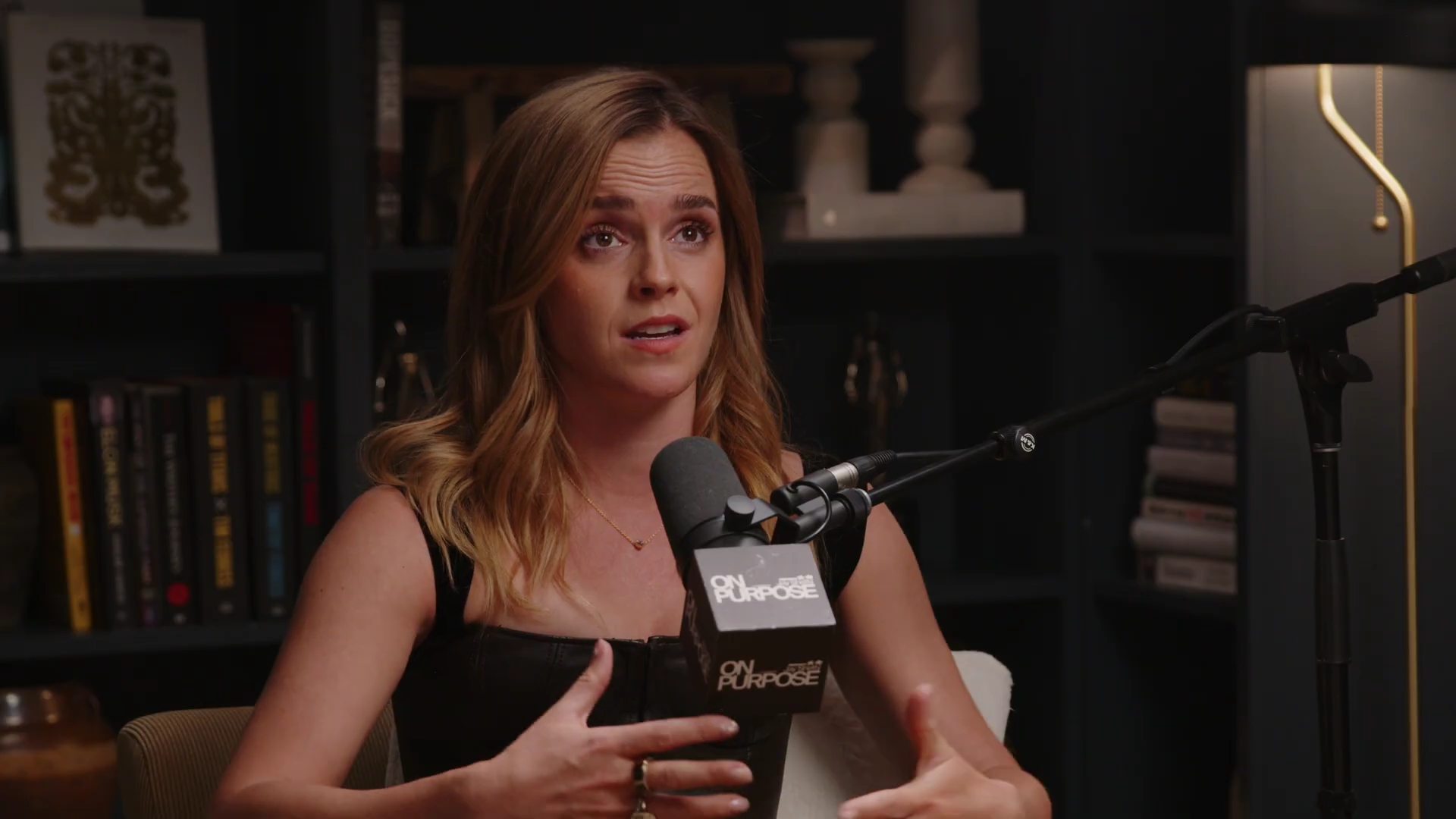 EmmaWatsonFan-dot-nl_2025OnPurposeWithJayShetty0820.jpg