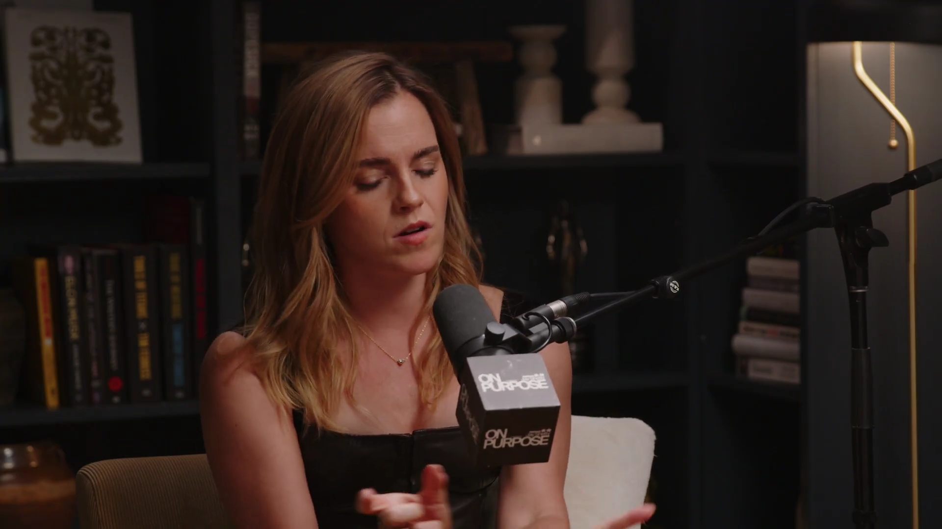 EmmaWatsonFan-dot-nl_2025OnPurposeWithJayShetty0939.jpg