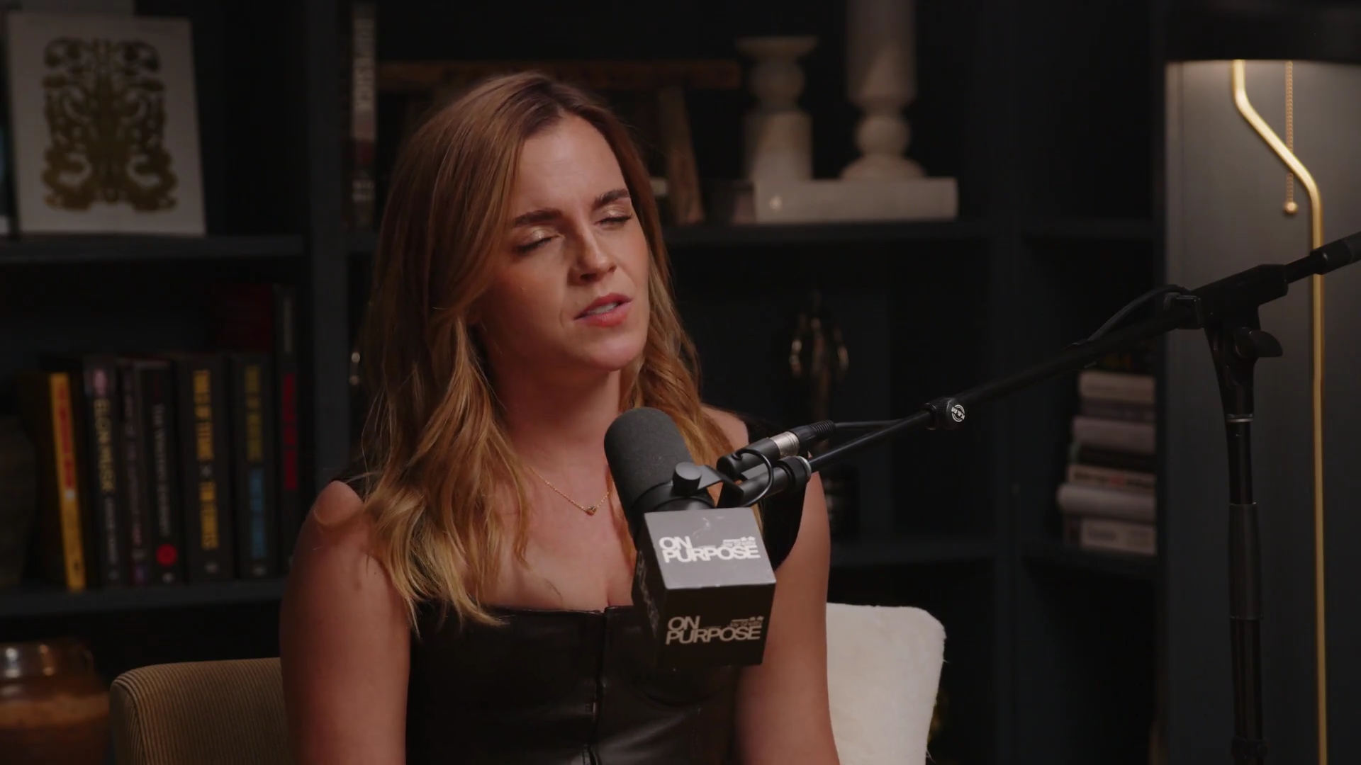 EmmaWatsonFan-dot-nl_2025OnPurposeWithJayShetty0961.jpg