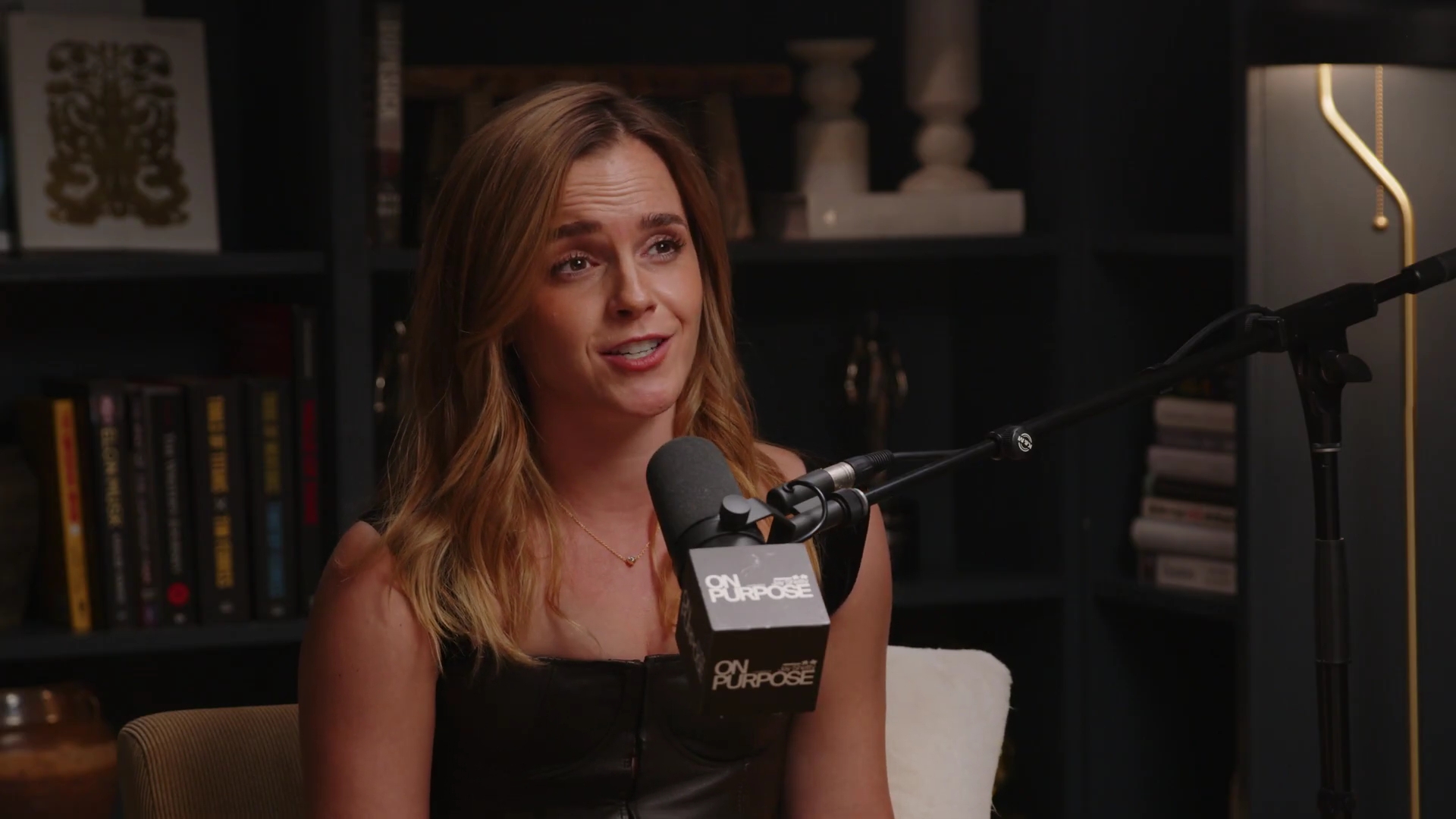 EmmaWatsonFan-dot-nl_2025OnPurposeWithJayShetty0962.jpg