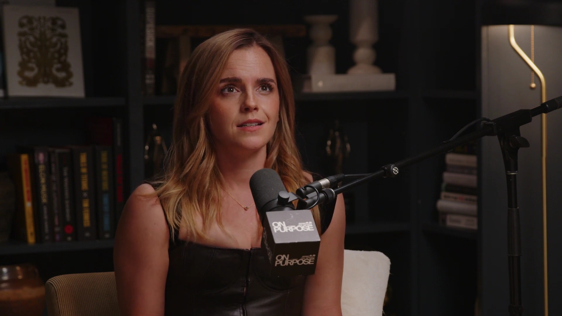EmmaWatsonFan-dot-nl_2025OnPurposeWithJayShetty0973.jpg