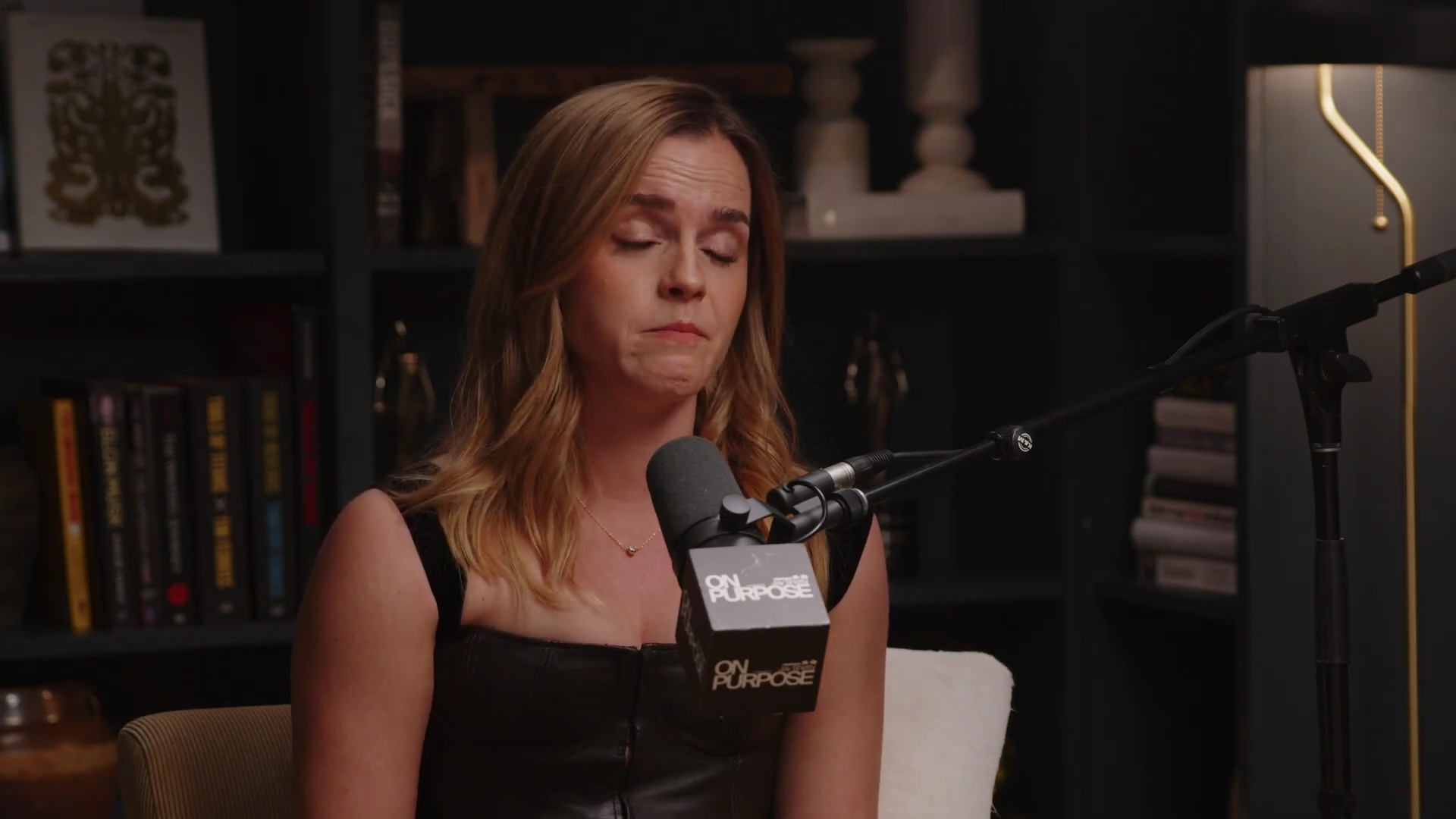 EmmaWatsonFan-dot-nl_2025OnPurposeWithJayShetty1056.jpg