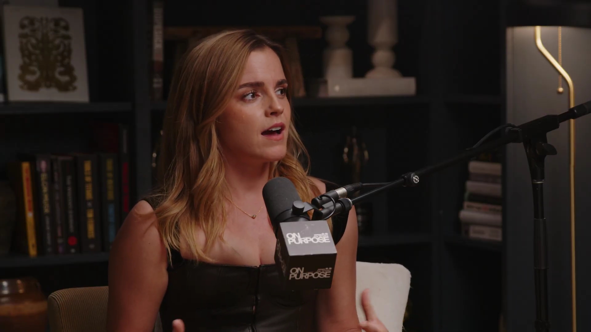 EmmaWatsonFan-dot-nl_2025OnPurposeWithJayShetty1071.jpg