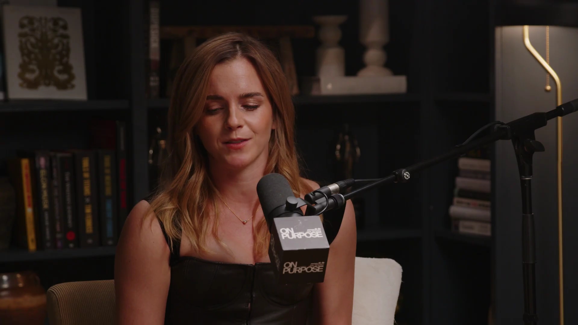 EmmaWatsonFan-dot-nl_2025OnPurposeWithJayShetty1169.jpg