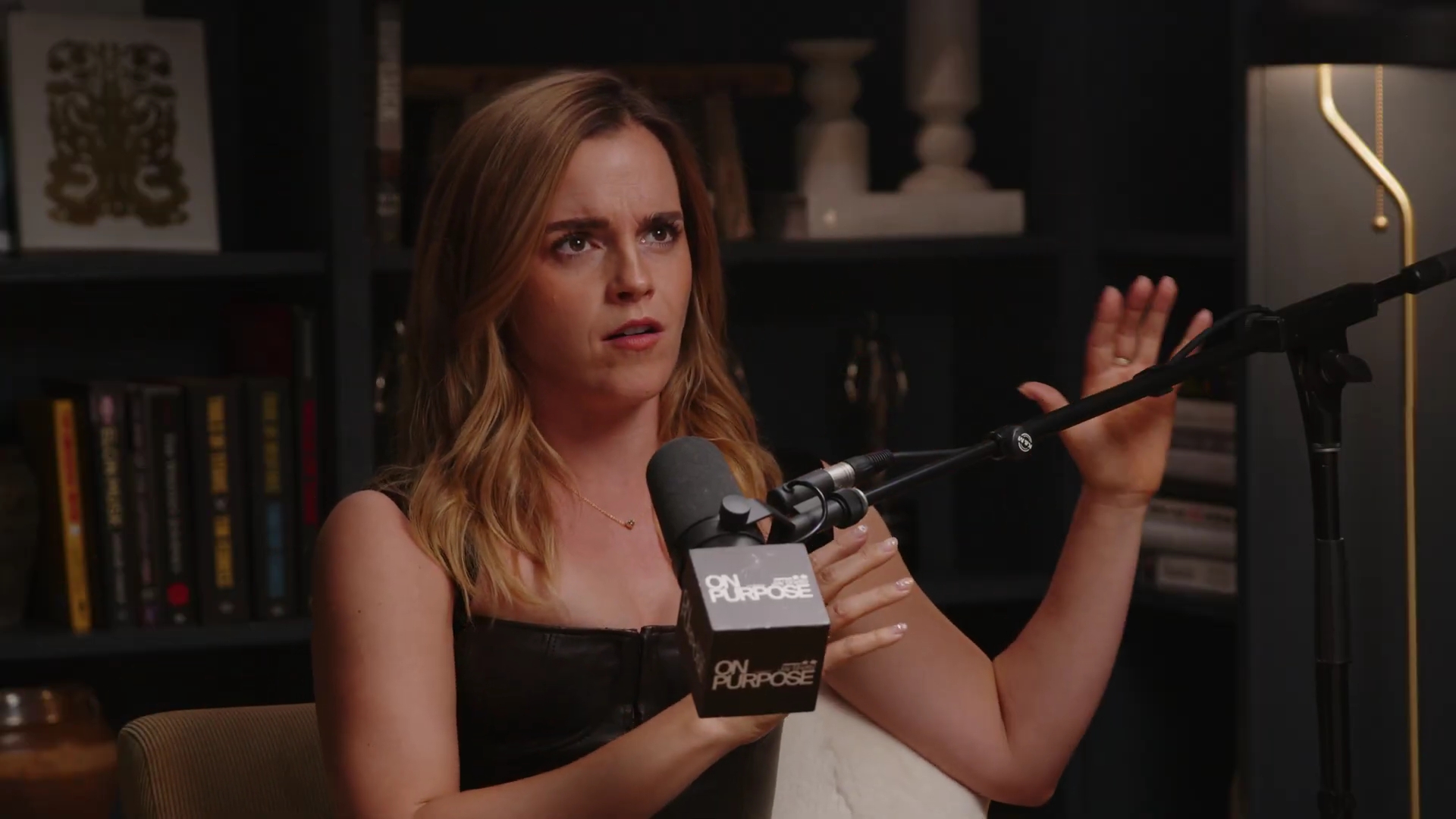 EmmaWatsonFan-dot-nl_2025OnPurposeWithJayShetty1348.jpg