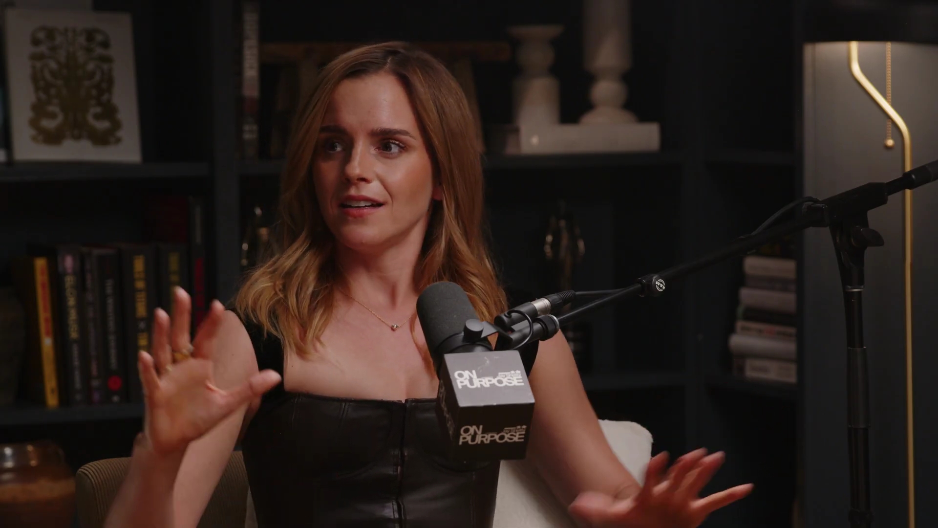 EmmaWatsonFan-dot-nl_2025OnPurposeWithJayShetty1353.jpg