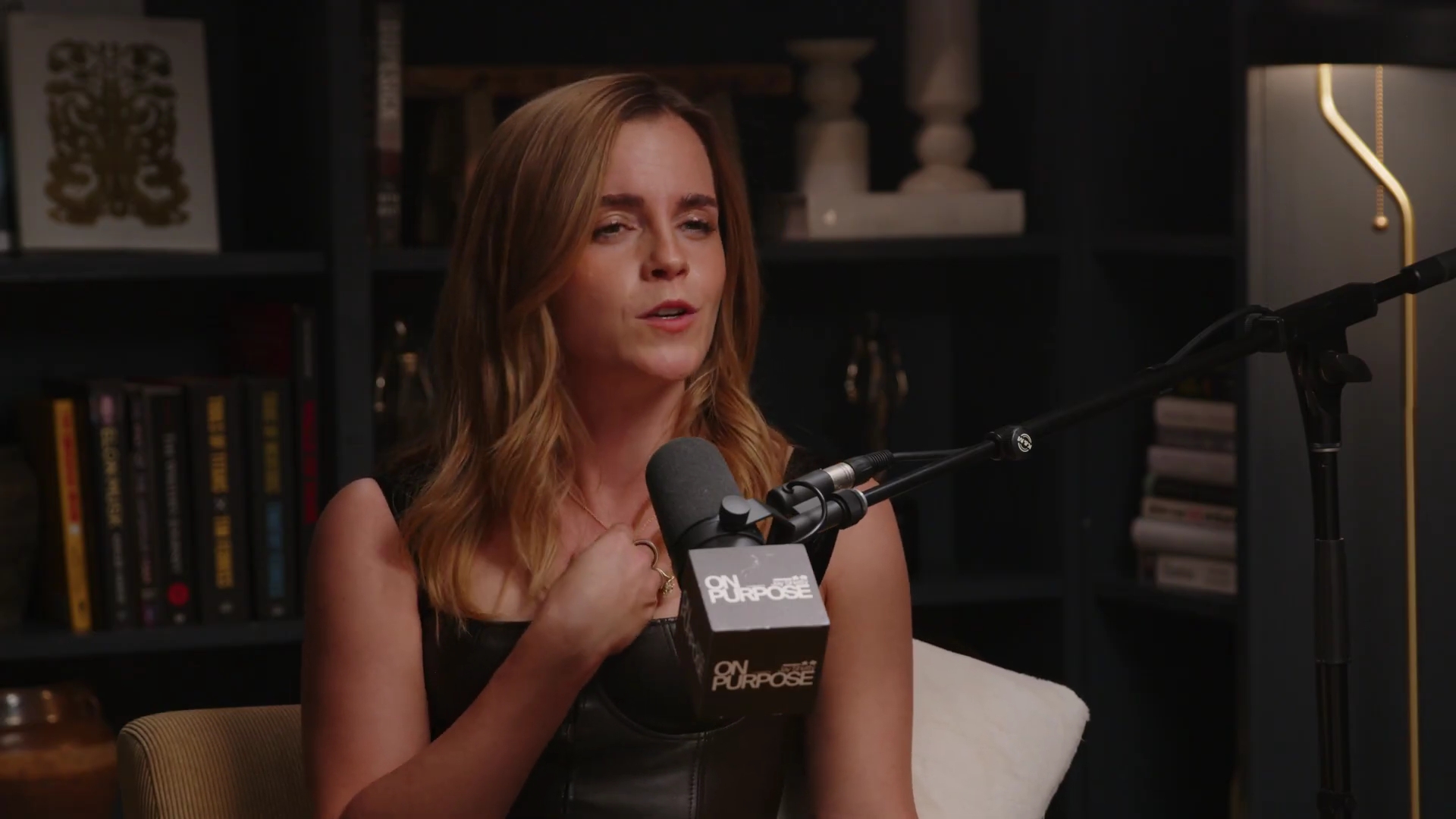 EmmaWatsonFan-dot-nl_2025OnPurposeWithJayShetty1838.jpg
