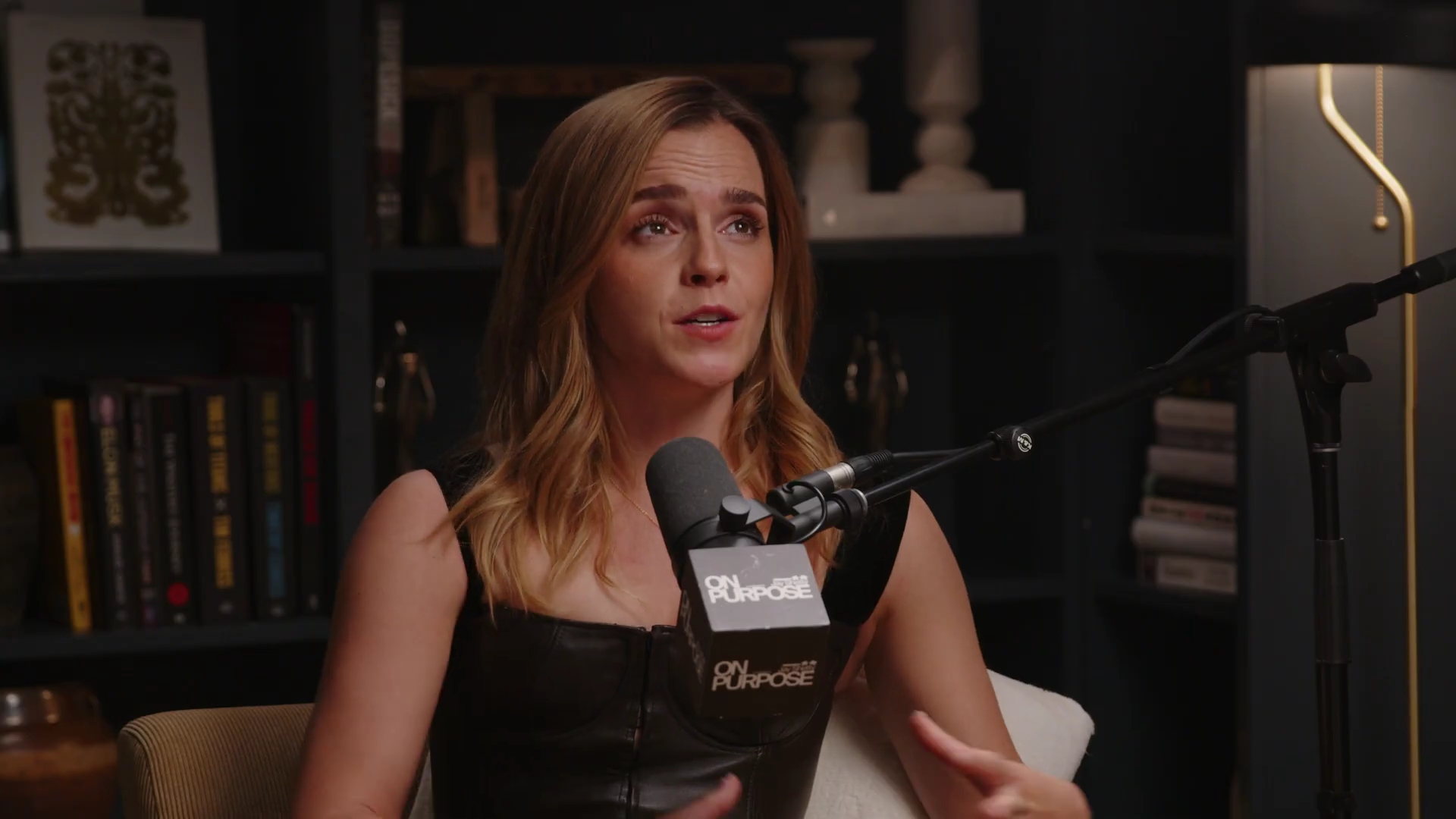 EmmaWatsonFan-dot-nl_2025OnPurposeWithJayShetty1944.jpg