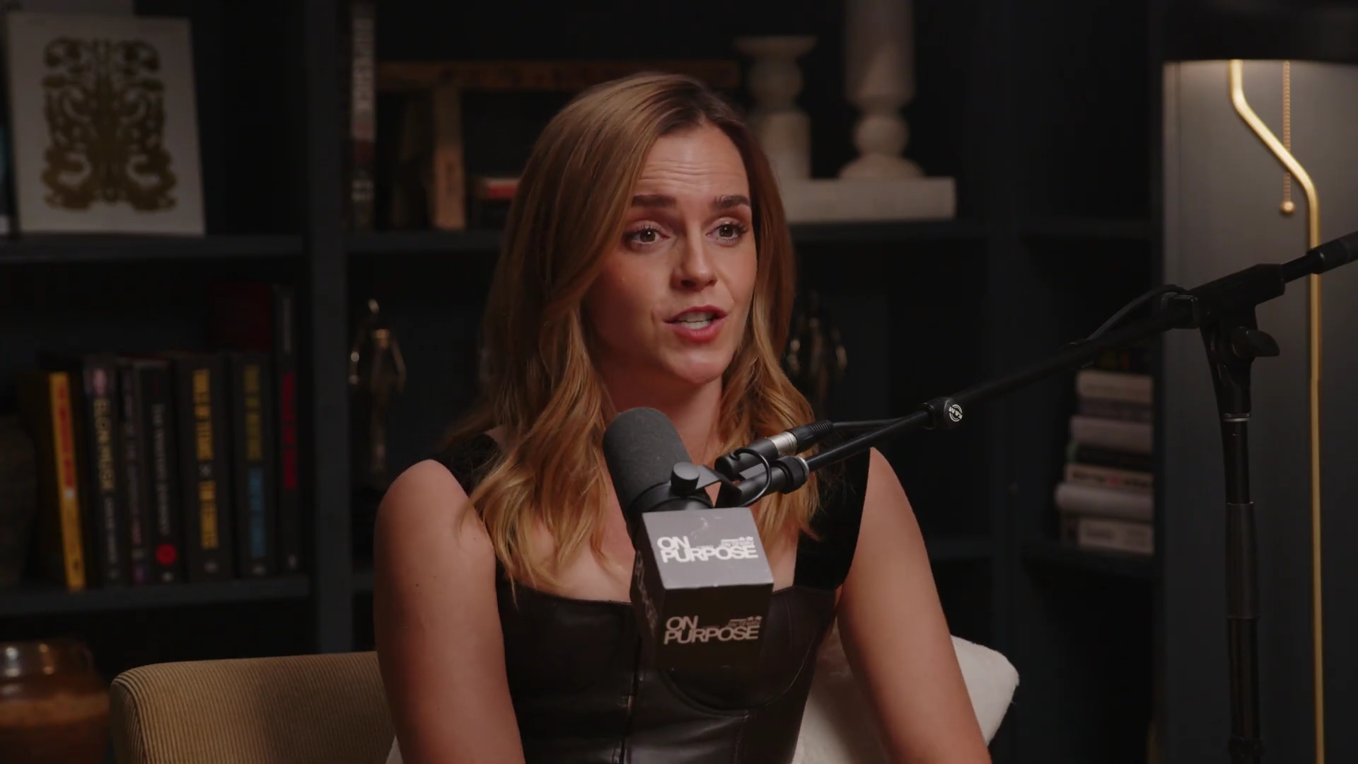 EmmaWatsonFan-dot-nl_2025OnPurposeWithJayShetty1950.jpg