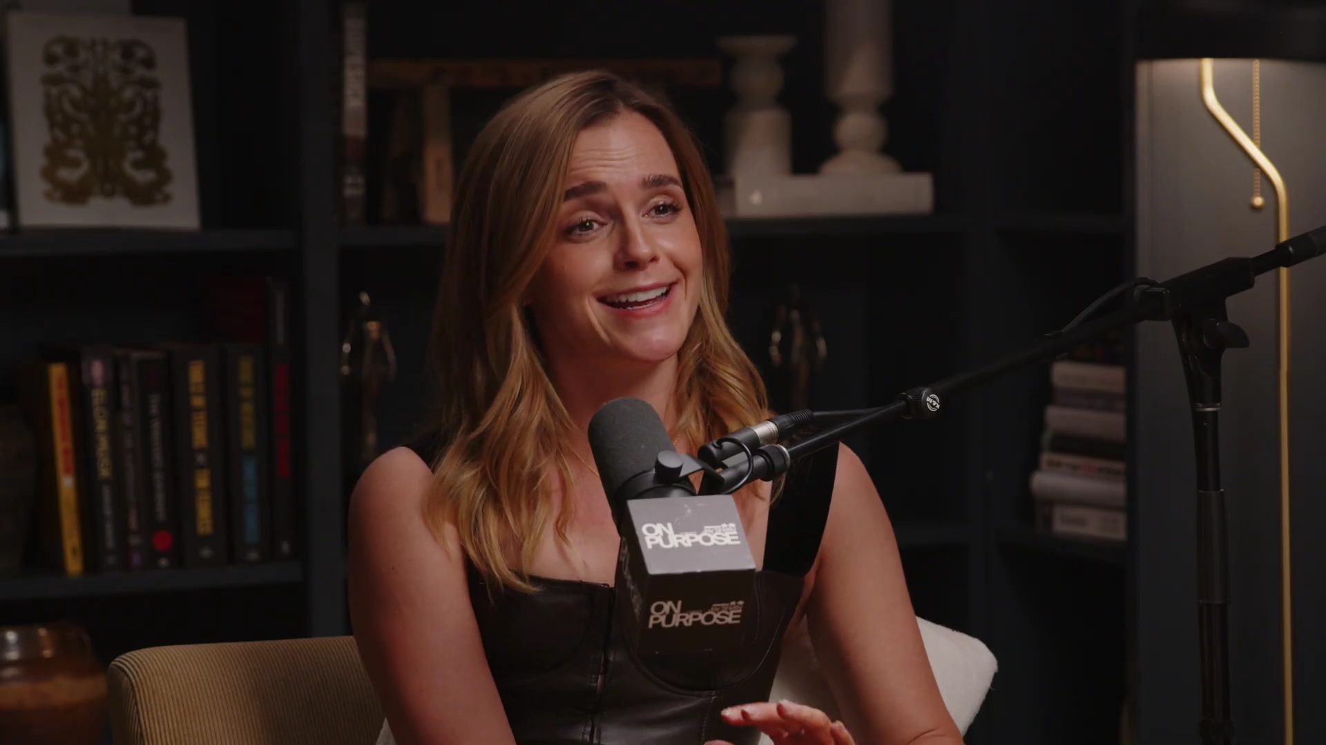 EmmaWatsonFan-dot-nl_2025OnPurposeWithJayShetty2002.jpg